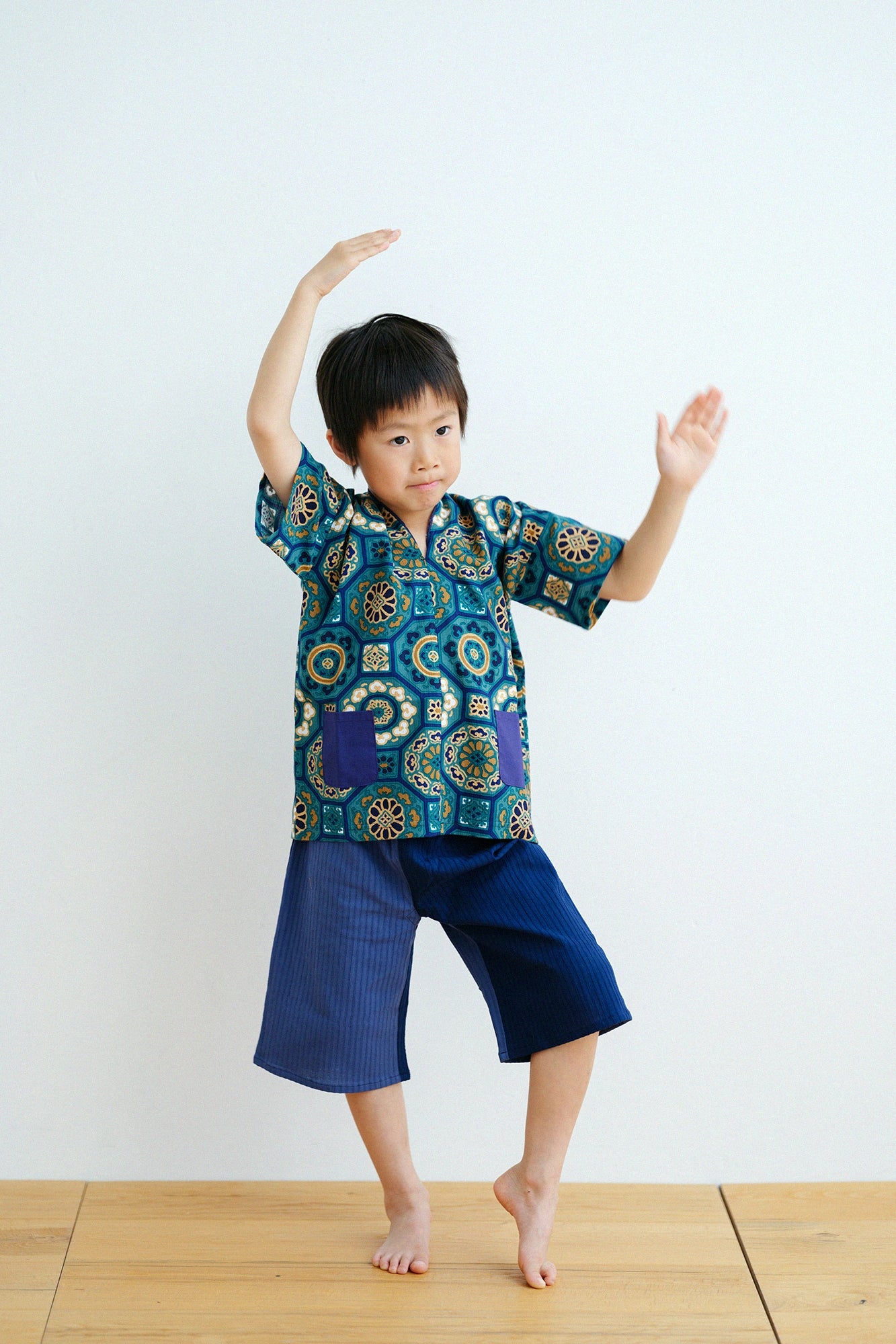 '身長：'116cm,'年齢：'7歳,'着用サイズ：'L