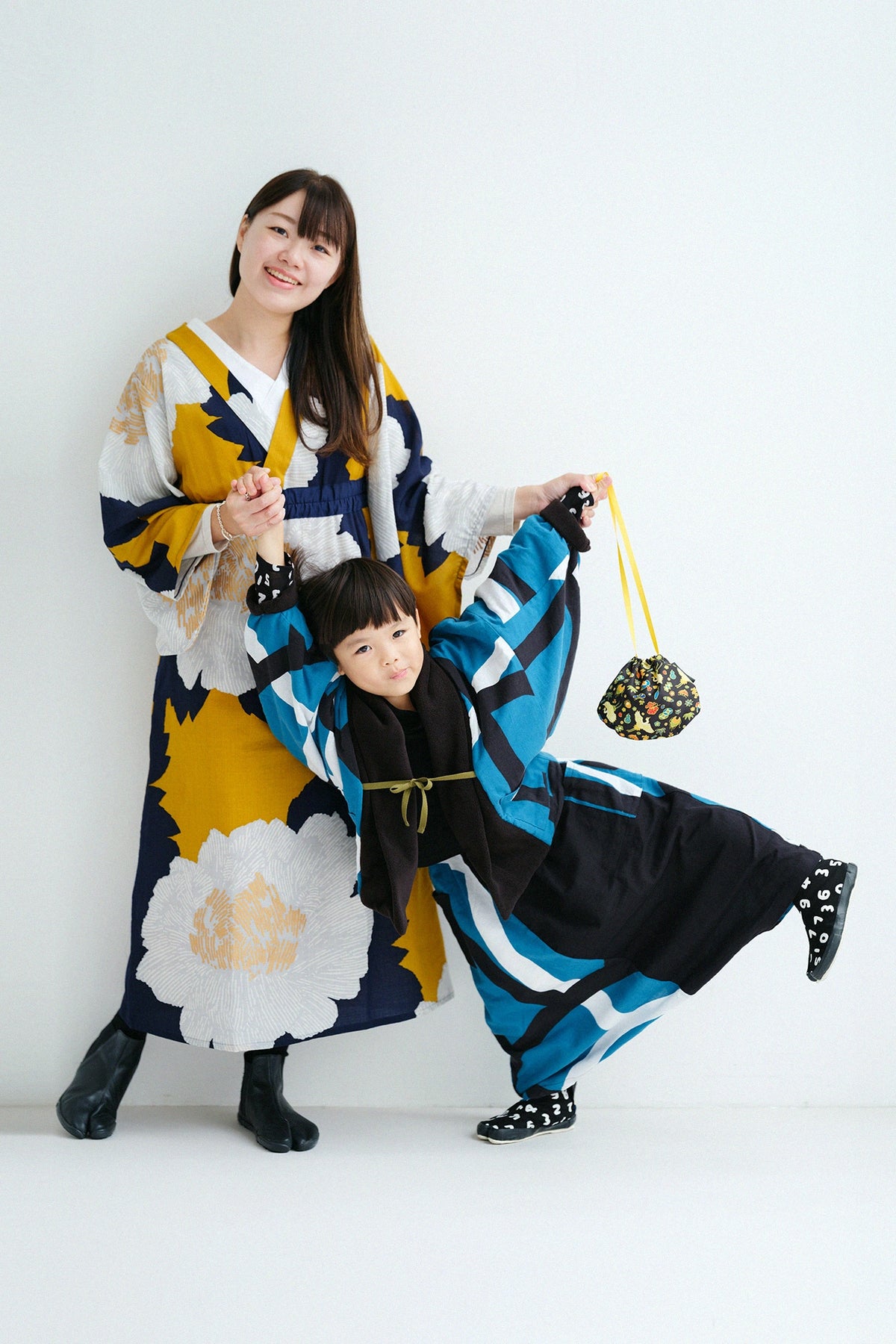 '身長：'113cm,'年齢：'5歳,'着用サイズ：'L
,右下