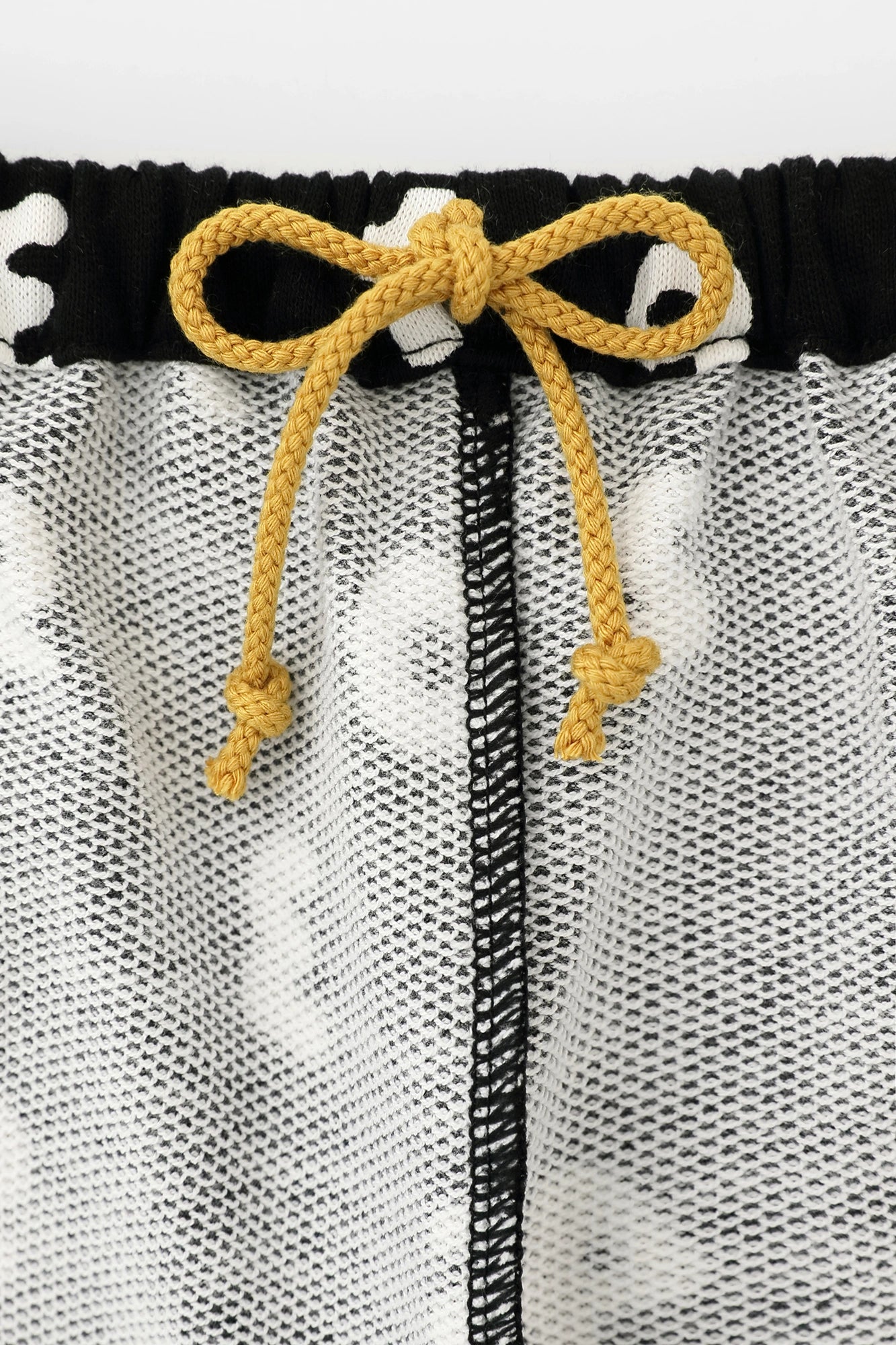 ●細內抓毛童裝長褲 ／SO-SU-U十數 黑色