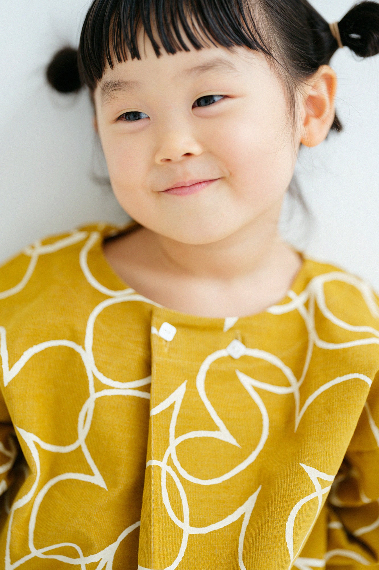 ●燈芯絨圓弧袖貫頭衣／四葉草 黃色