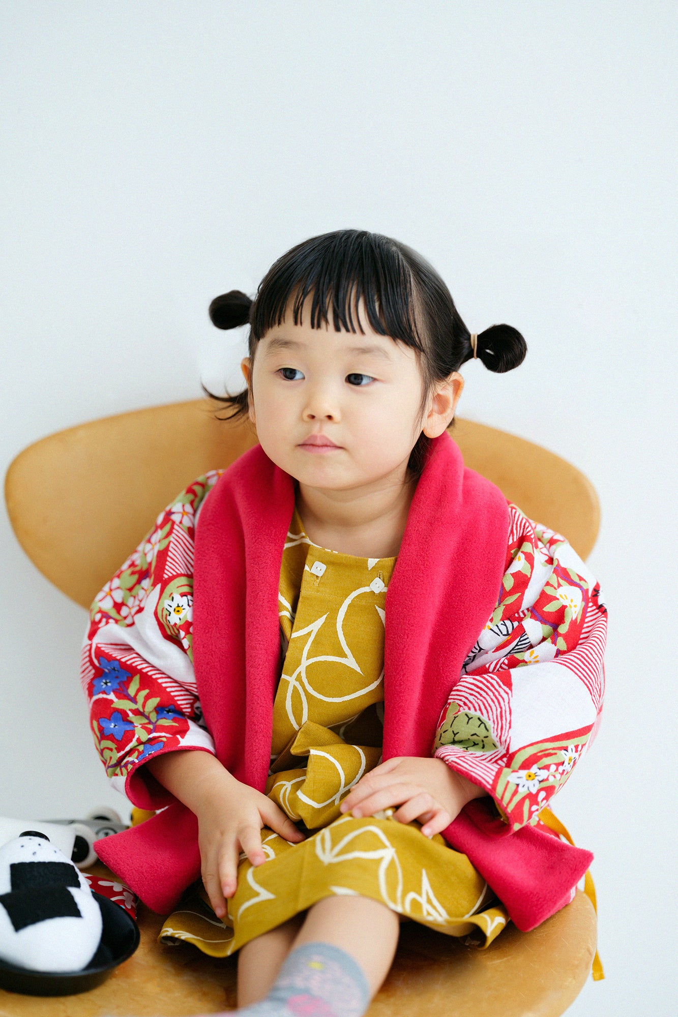 ●플리스 어린이 모지리 소데／빨간색×이와이비시츠나기