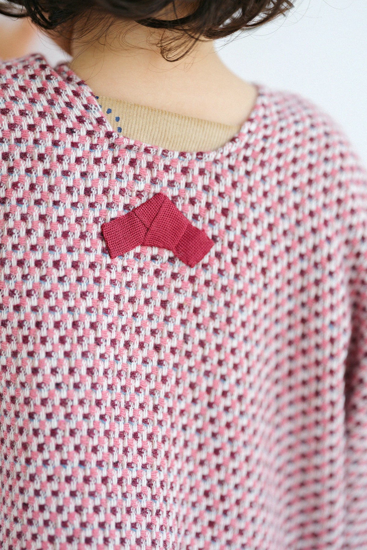 ●Woolen Yarn Kisaragi Poncho with Lucky Charm／Red