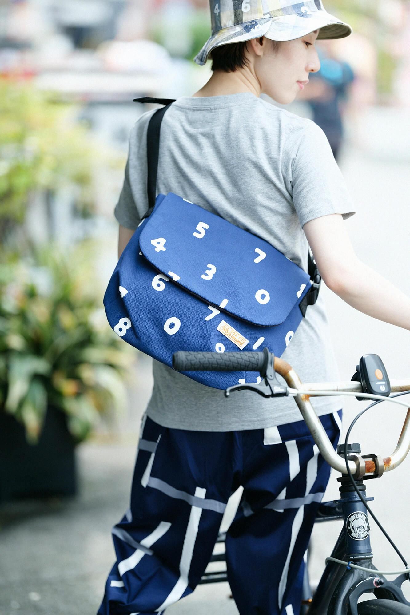 BIKE 斜背包／SO-SU-U十數 中 藏藍色