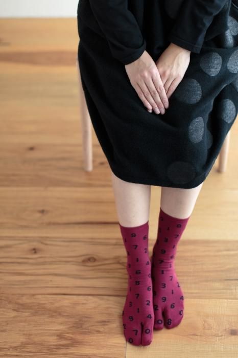 分趾襪（普通長度）／SO-SU-U十數 胭脂紅 【男・女性用】