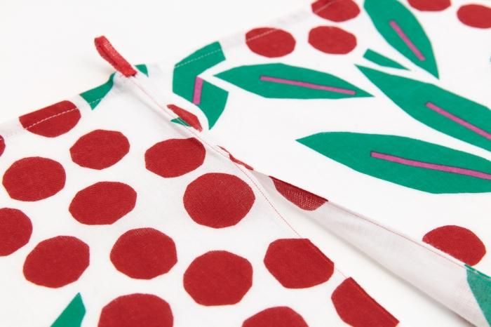 伊勢木綿 手ぬぐいのれん 2巾／南天竹（なんてんちく）