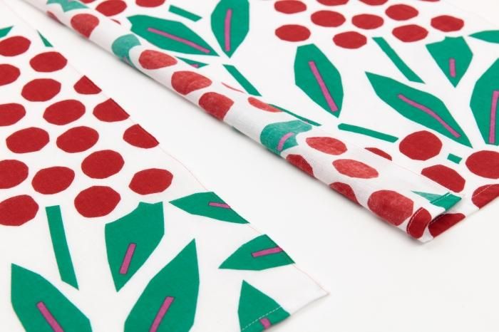 伊勢木綿 手ぬぐいのれん 2巾／南天竹（なんてんちく）