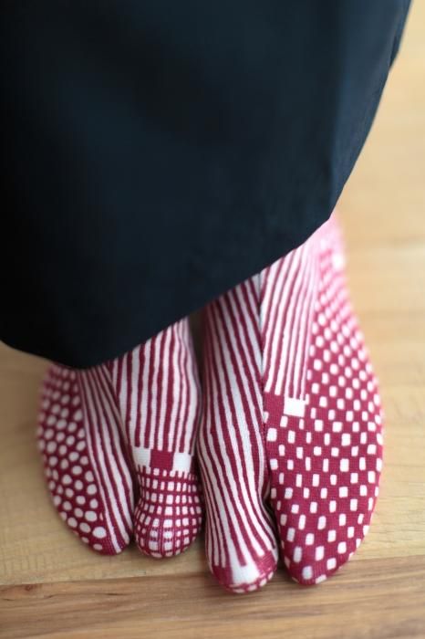 棉質圖案 彈性足袋襪／點線 小豆色 ※防滑襪底