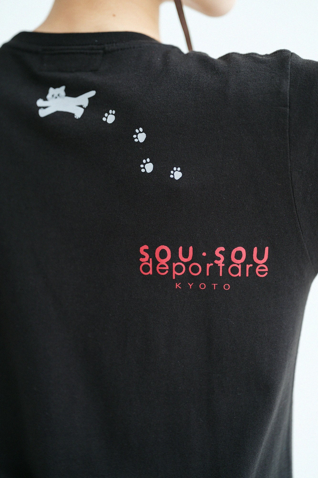 【6月30日頃発送予定】depoニャン 半袖Tシャツ[5.0]／ブラック