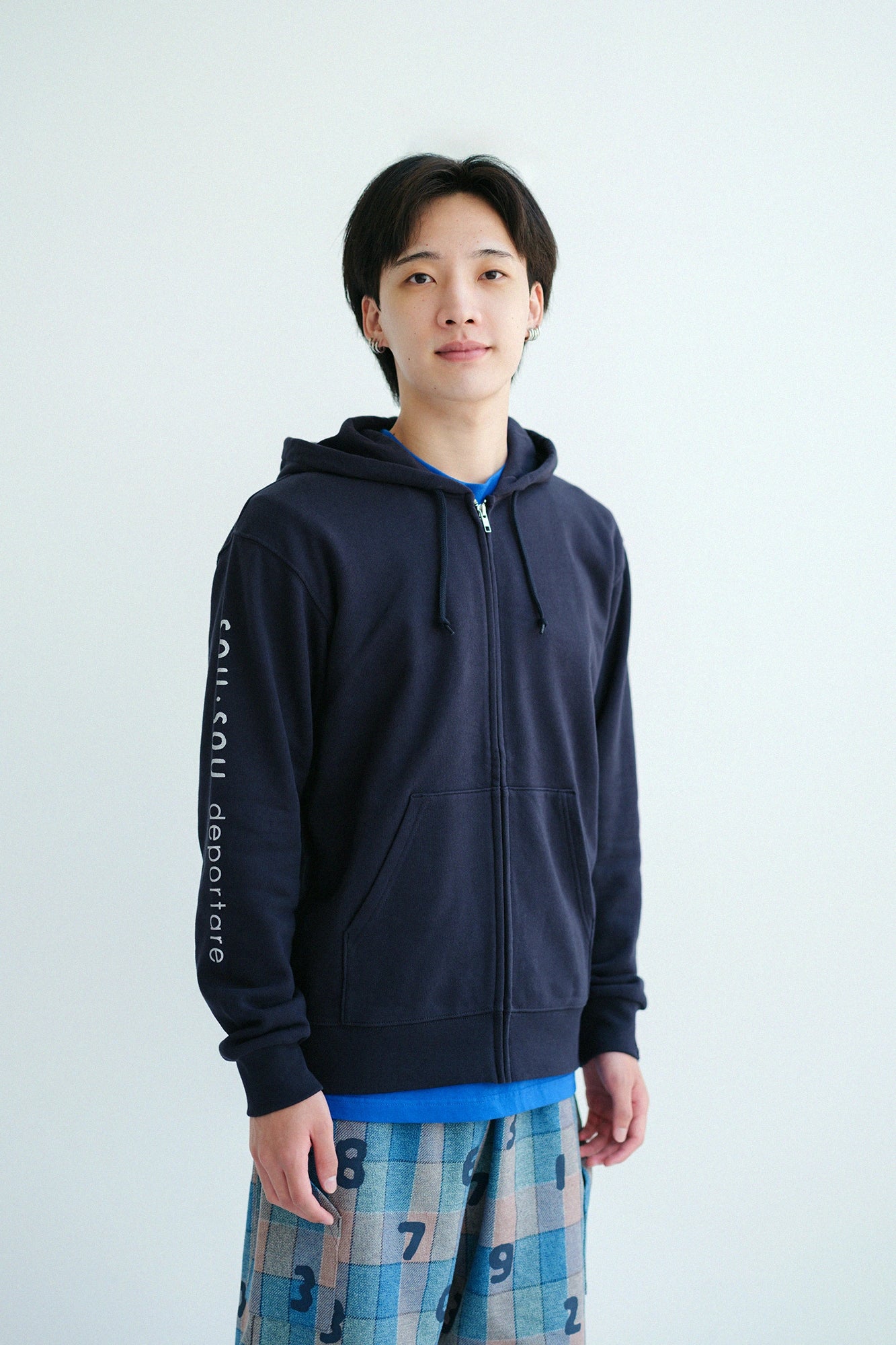 'ส่วนสูง：'176ซม. ,'ไซซ์ที่สวมใส่：'L
