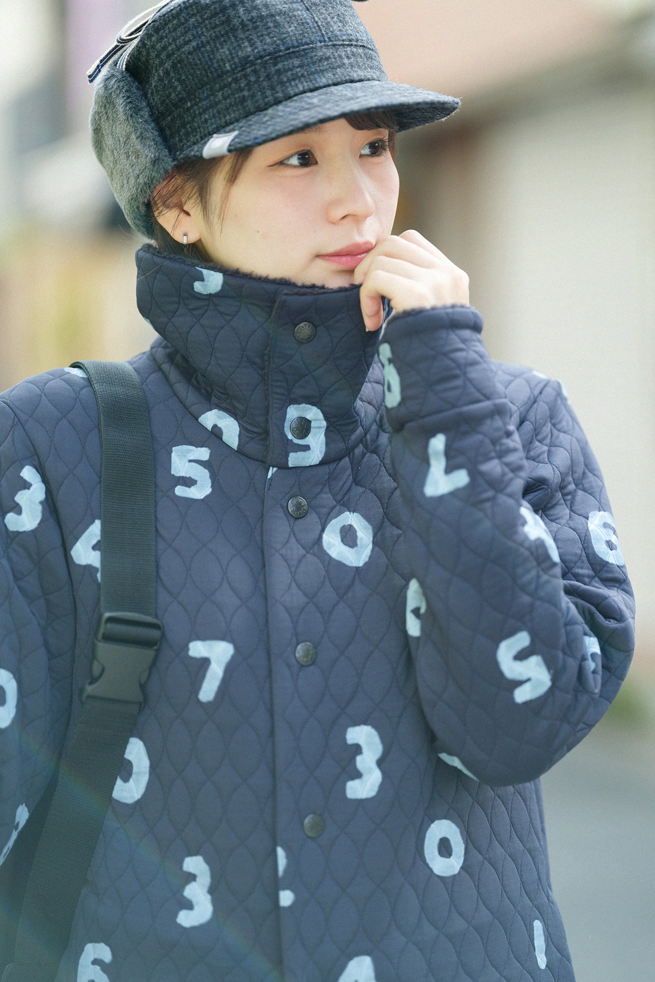 A.S 絎縫緹花 高領開襟外套／SO-SU-U十數 深藍色