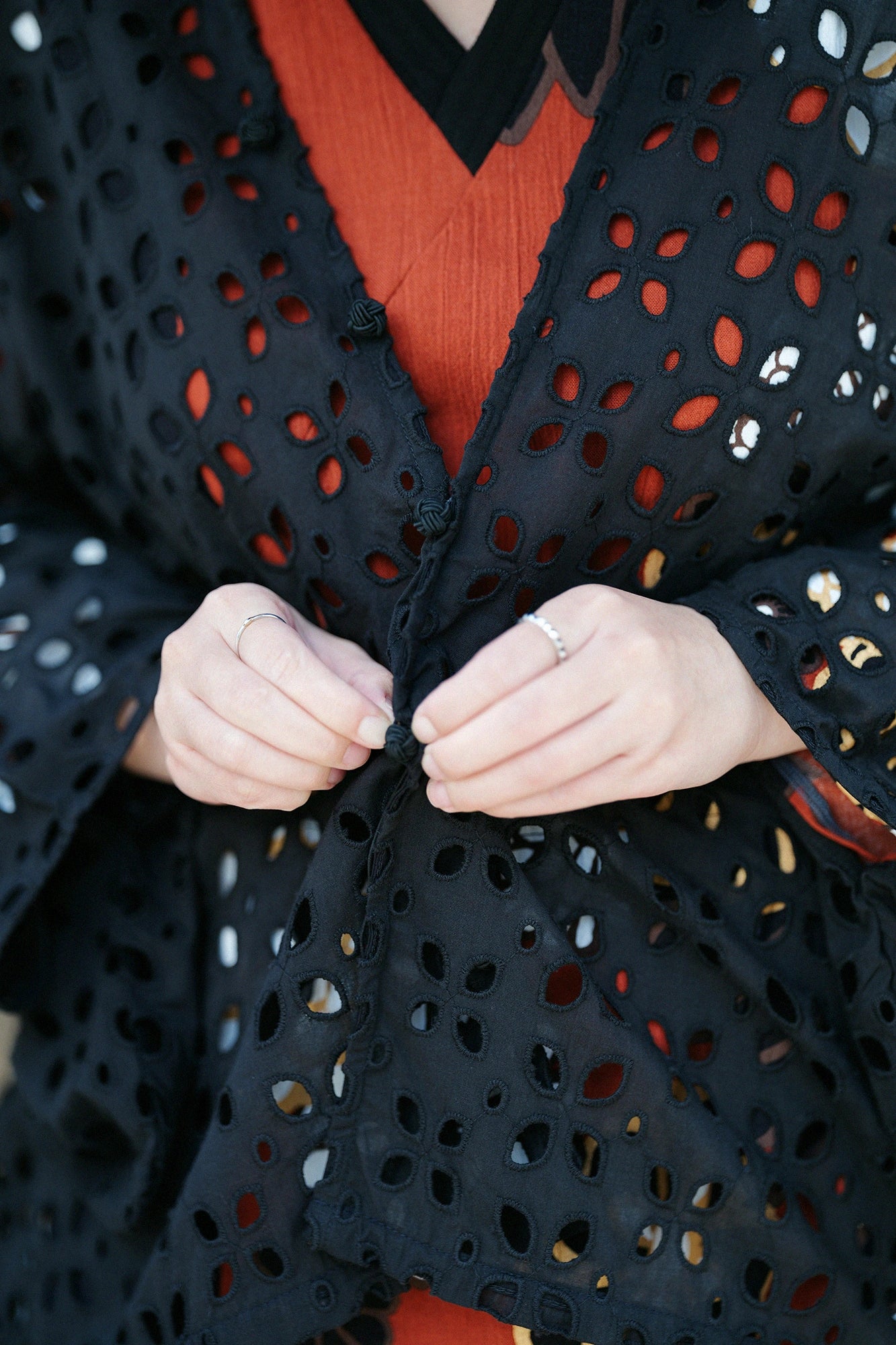 【4월 21일경 발송 예정】스카시꽃자수 하츠키／검은색