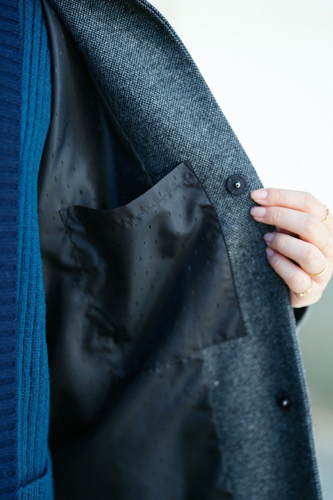 [Réservation] Cape en tweed à manches carrées, courte longueur (mijikatake), doublure/couleur anthracite (expédition prévue vers le 25 novembre)