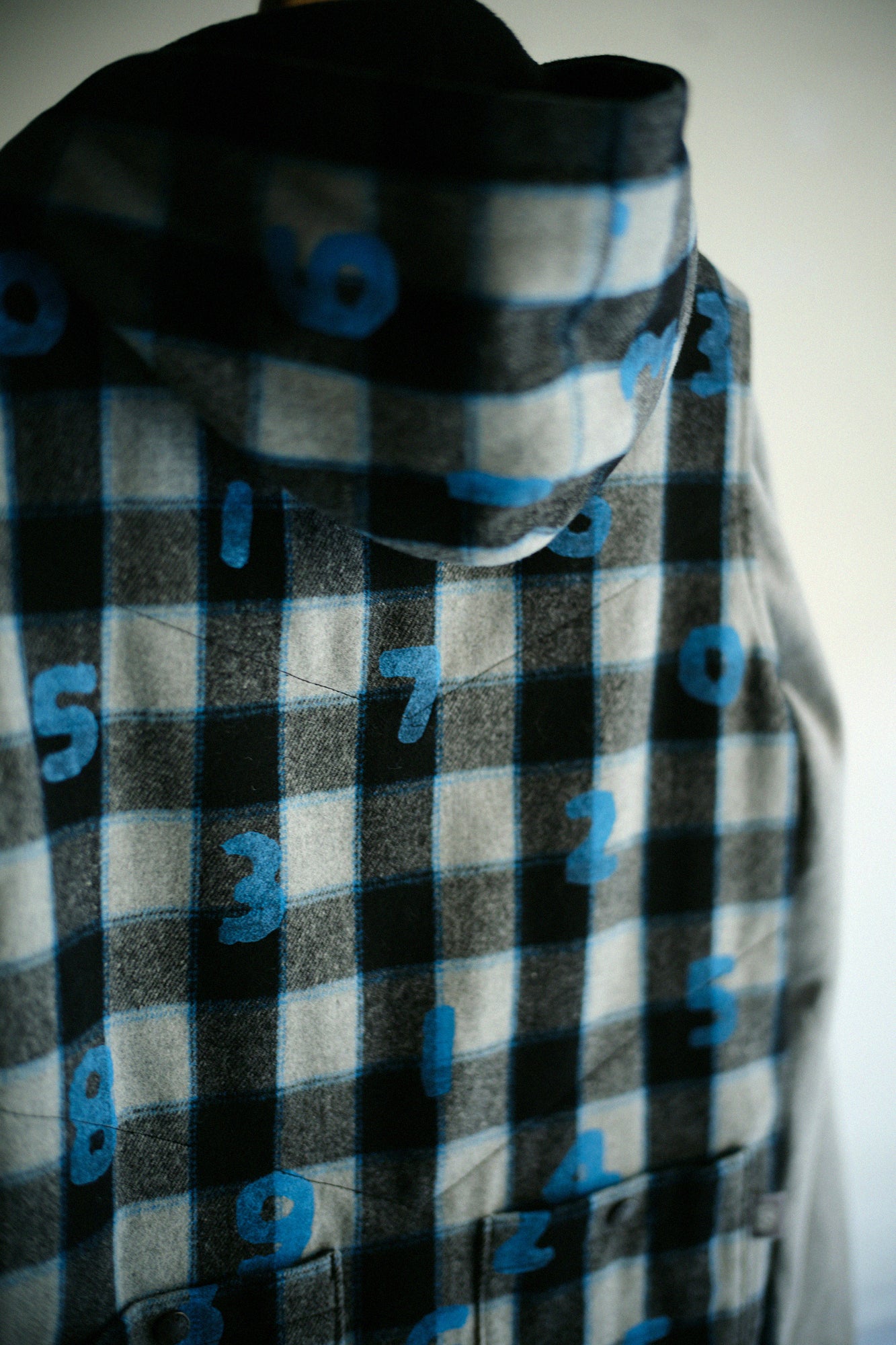 ウールチェック×ボア BIKEフードベスト／SO-SU-U ブルーブラック