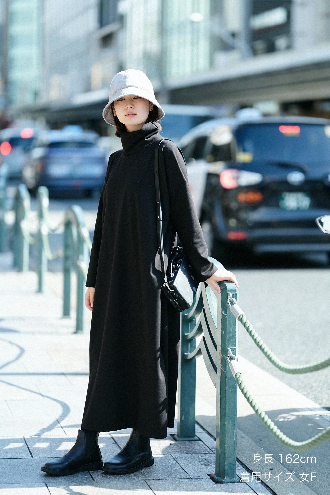 【Pre-order】Soft Thermo(R) Ponte Fabric Turtle Neck L/S One-piece Dress Maxi Length／Black（※Scheduled to be shipped around Dec 9）