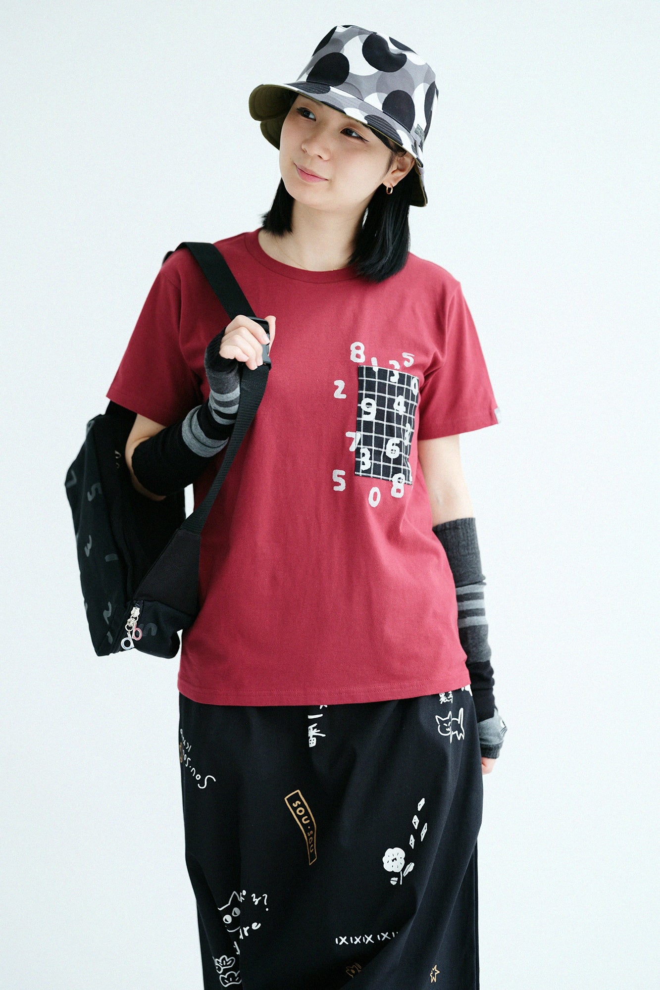 【4月28日頃発送予定】半袖 ポケットTシャツ[5.0]／バーガンディ×SO-SU-U昆（こん）