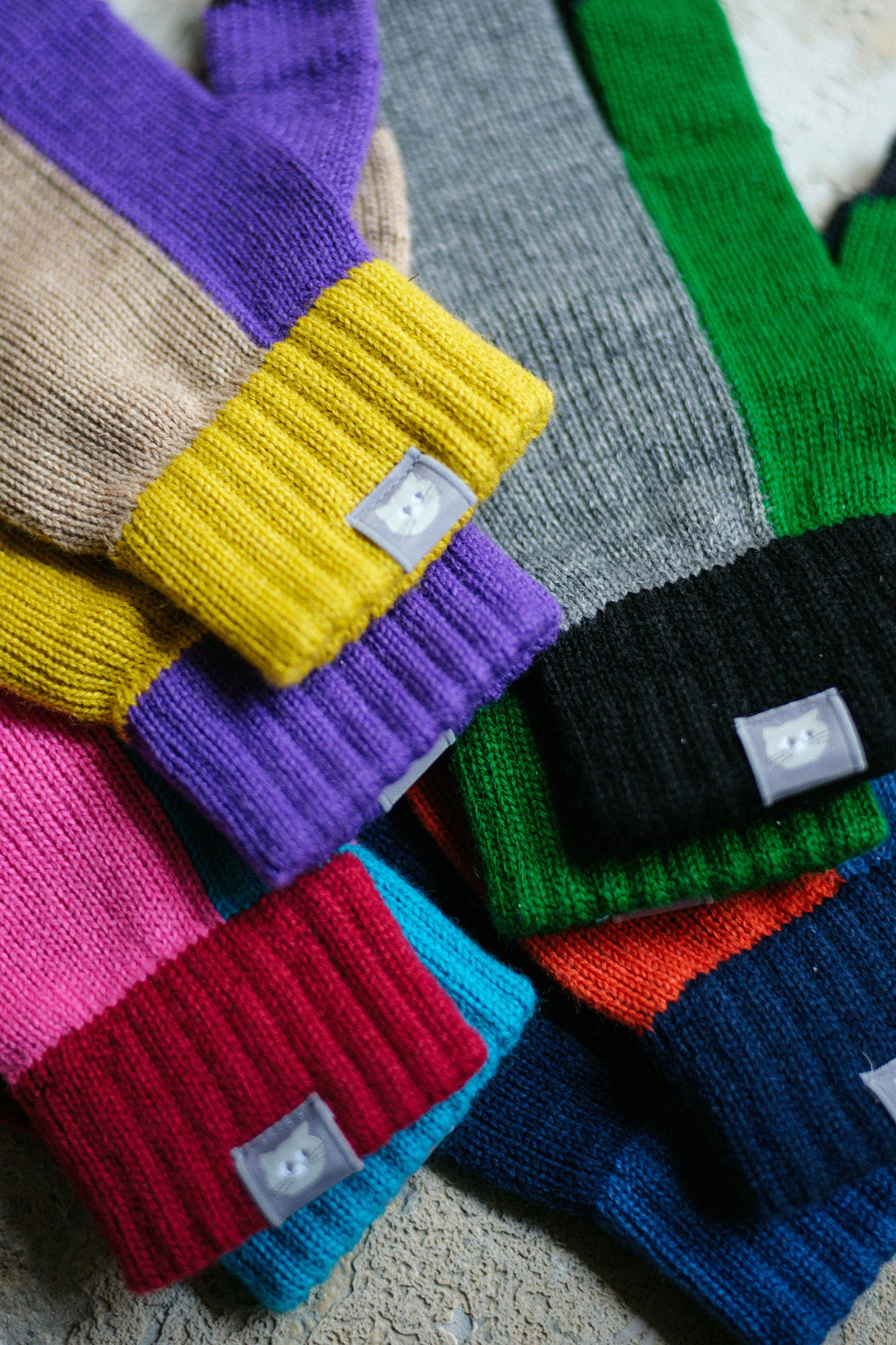 三指手套 三色／深粉紅色×深紅色