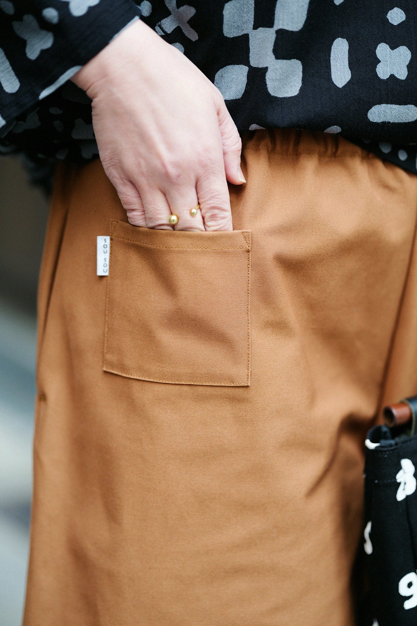 【3월 3일경 발송 예정】【11호캔버스 히로나리 몸뻬/적차색(아카챠이로)】 