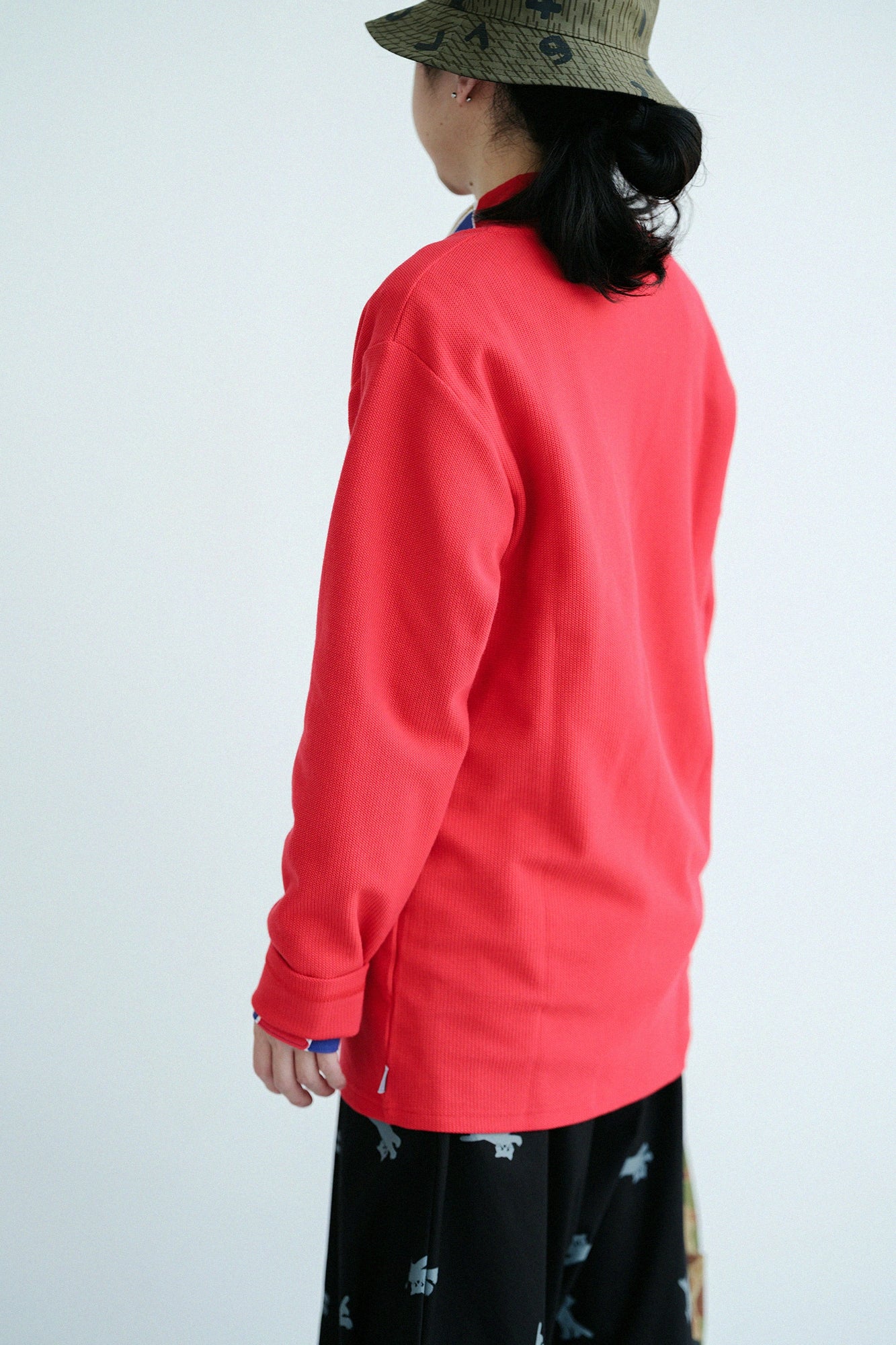[Versand voraussichtlich um den 10. März] Kanoko-Strickjacke mit V-Ausschnitt/Rot