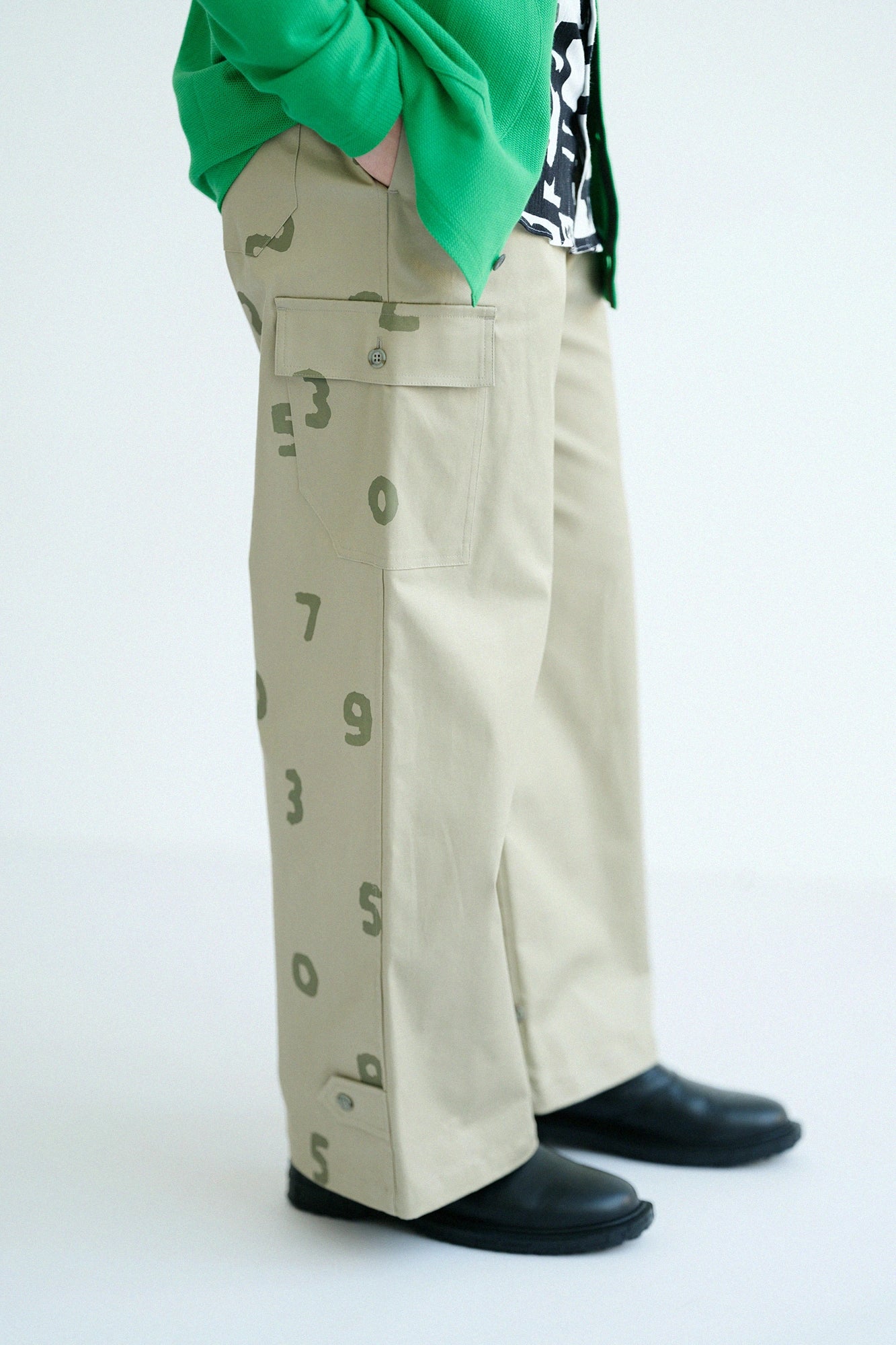 [Versand voraussichtlich um den 10. März] Stretch-Cargohose aus Chinostoff/EntengrünSO-SU-U