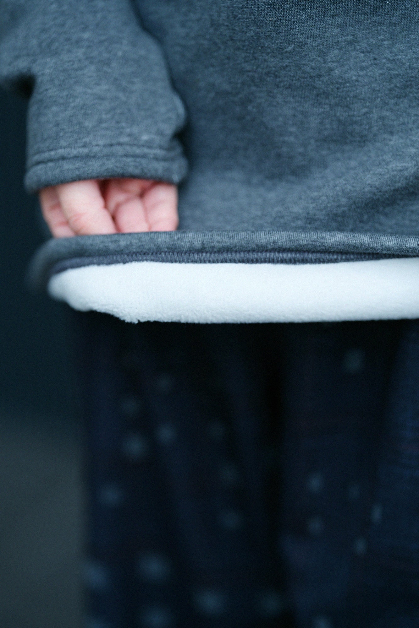 裏仿毛 高領上衣／濃灰