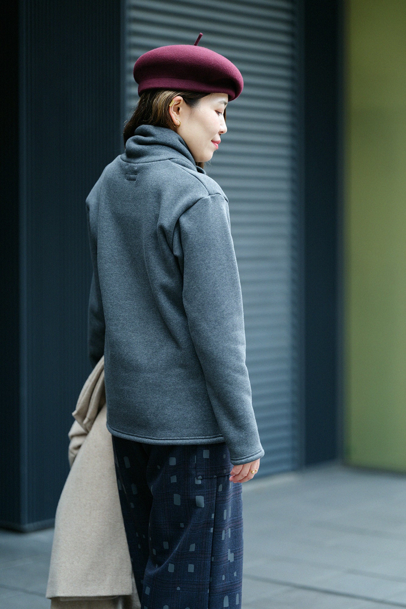 裏仿毛 高領上衣／濃灰