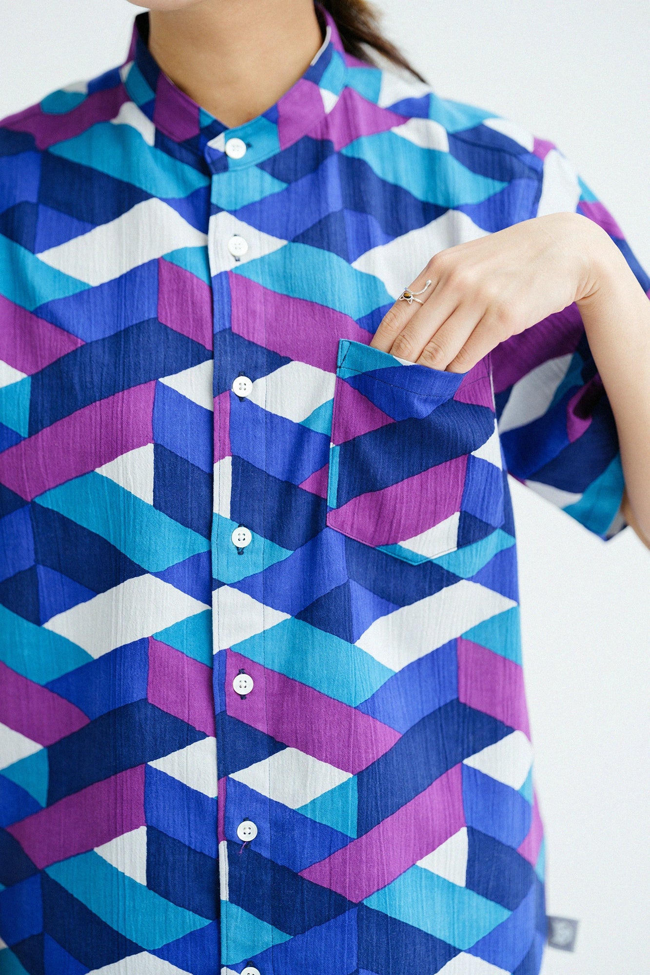 【Ships ard. 6/30】Chizimi Cotton 20/20 Stand Collar Short Sleeve Shirt／Alternate