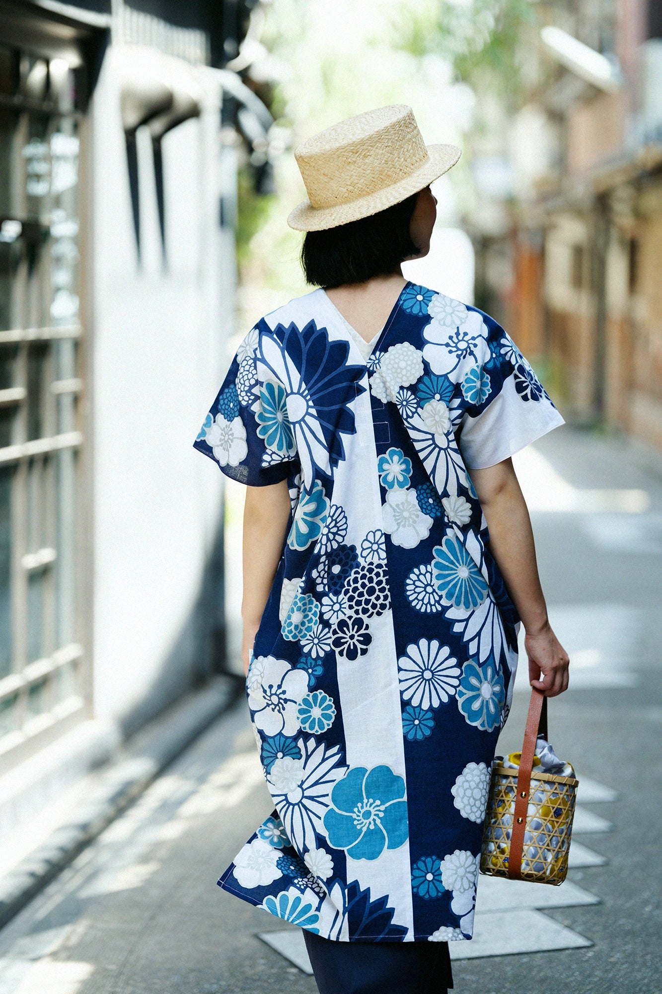 'Height:'154 cm,'WearsTaille : 'Femme F,左下