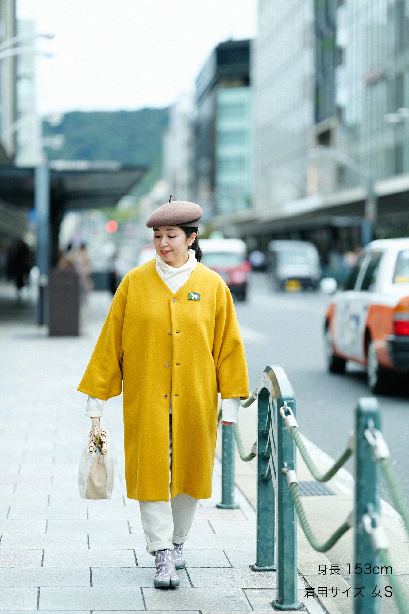 ウールメルトン 薙刀羽織（なぎなたばおり） 長丈（ながたけ） 袷（あわせ）／芥子色（からしいろ）×なびく