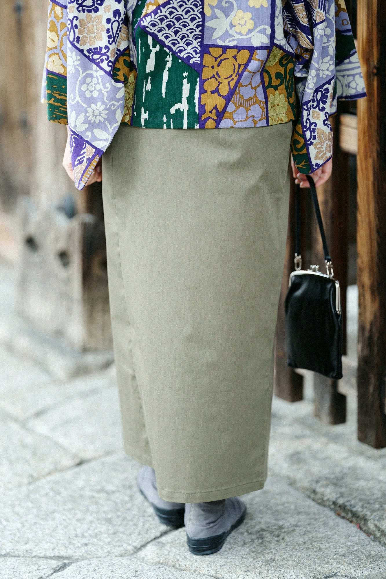 <b>Voraussichtlicher Versand Anfang März</b> Shin (しん) Hanf-Baumwoll-Mischung, Rachinengewebe, Koshiki / Farbe: Matsuumi (Miruiro) 