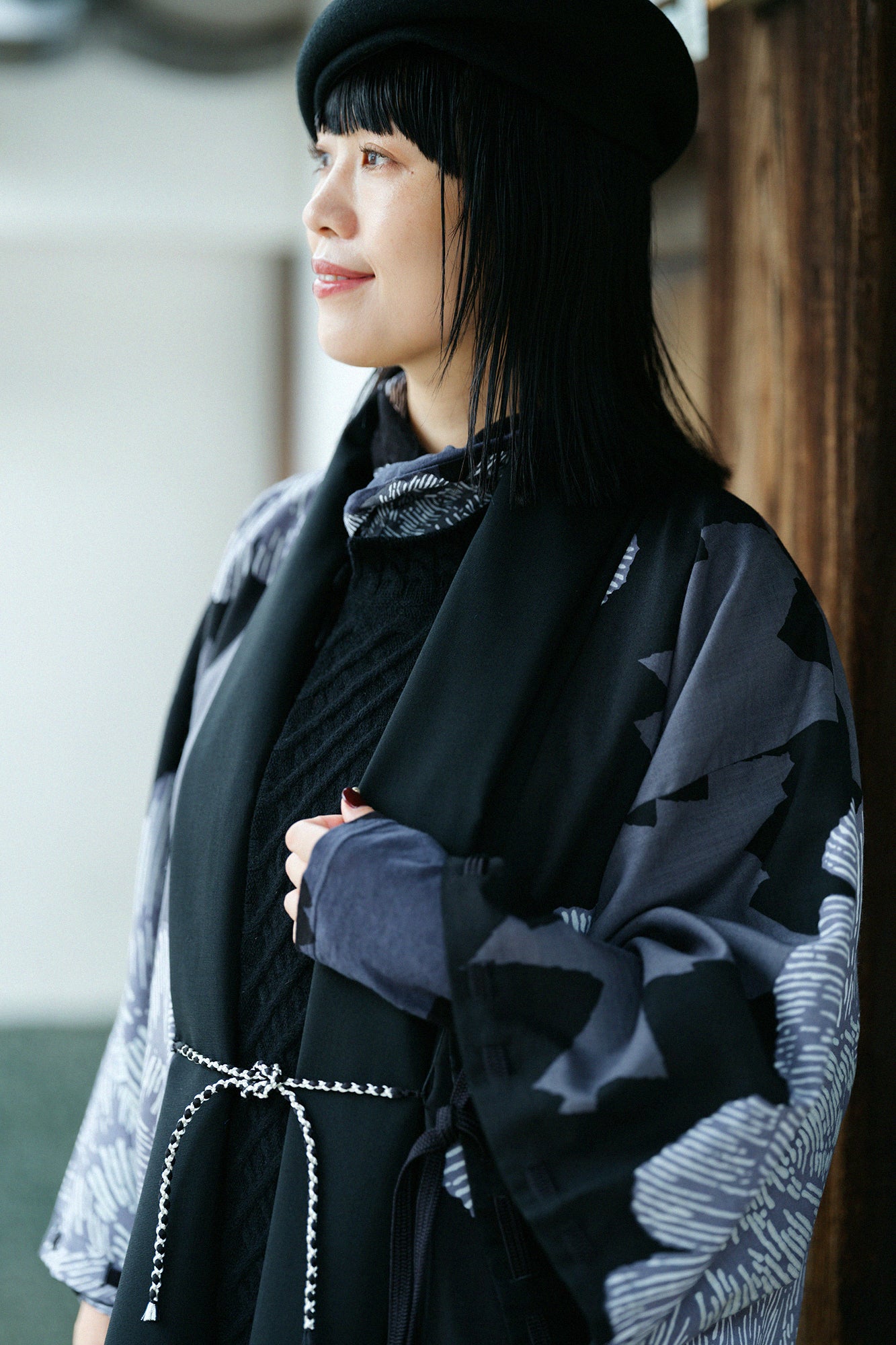 Combed Yarn×Muslin Wool Rectangular Sleeve Coat Reversible / Black×Peony