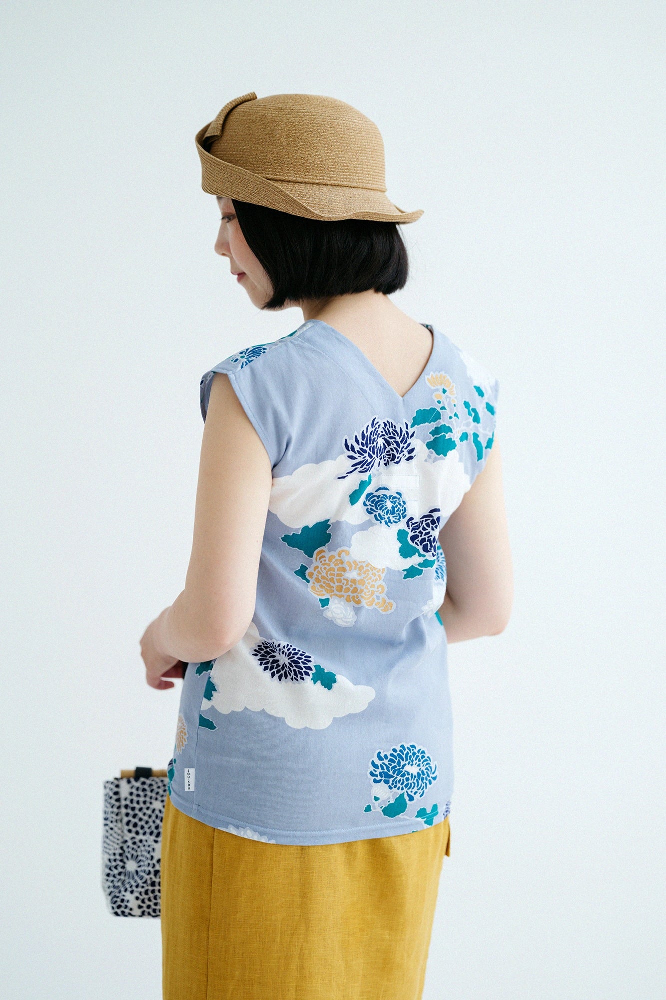 'Height:'154 cm,'WearsTaille : »Women S
