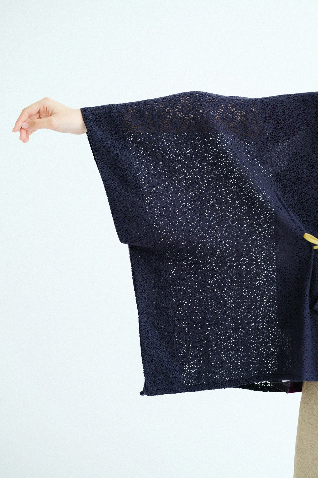 [Expédition prévue vers le 23 juin] Filigrane broderie géométrique Kisaragi Short(Mijikatake)/Bleu profond (Shinkon)