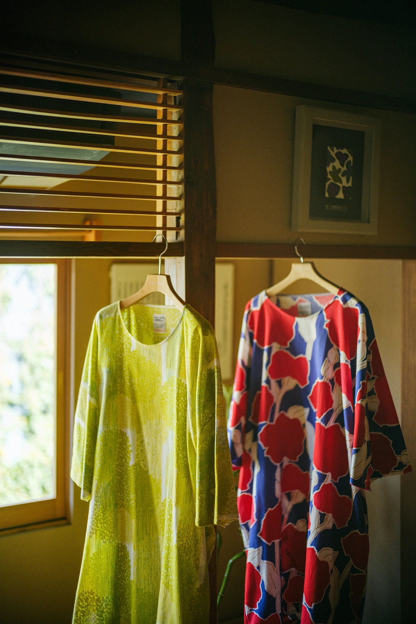 【3월 3일경 발송 예정】타카시마치지미 20/20 나기나타 직사각형 원피스／아데야카 