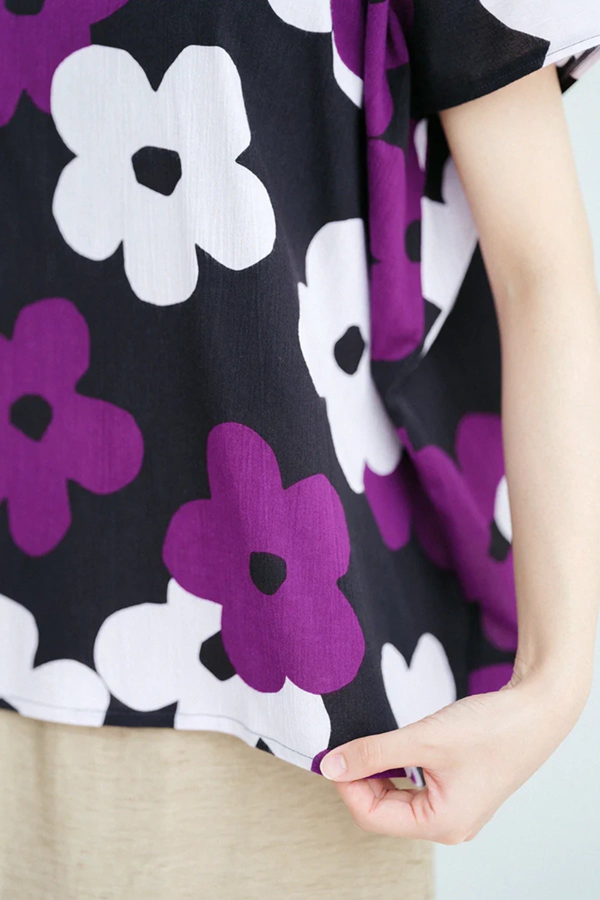 【Ships ard. 6/23】Chizimi Cotton 20/20 Square Top / Layered Flowers Black Purple