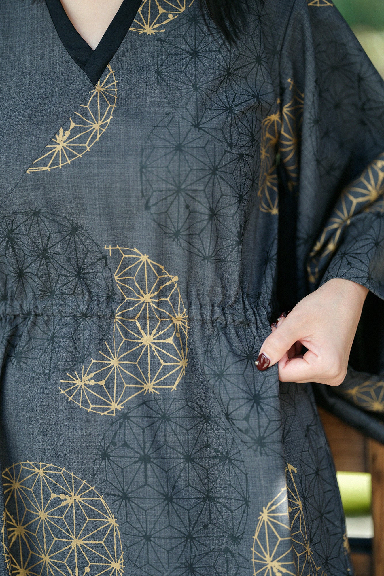 Combed Yarn Double V-neck Kimono Dress / Hemp-leaf Pattern Ink Color