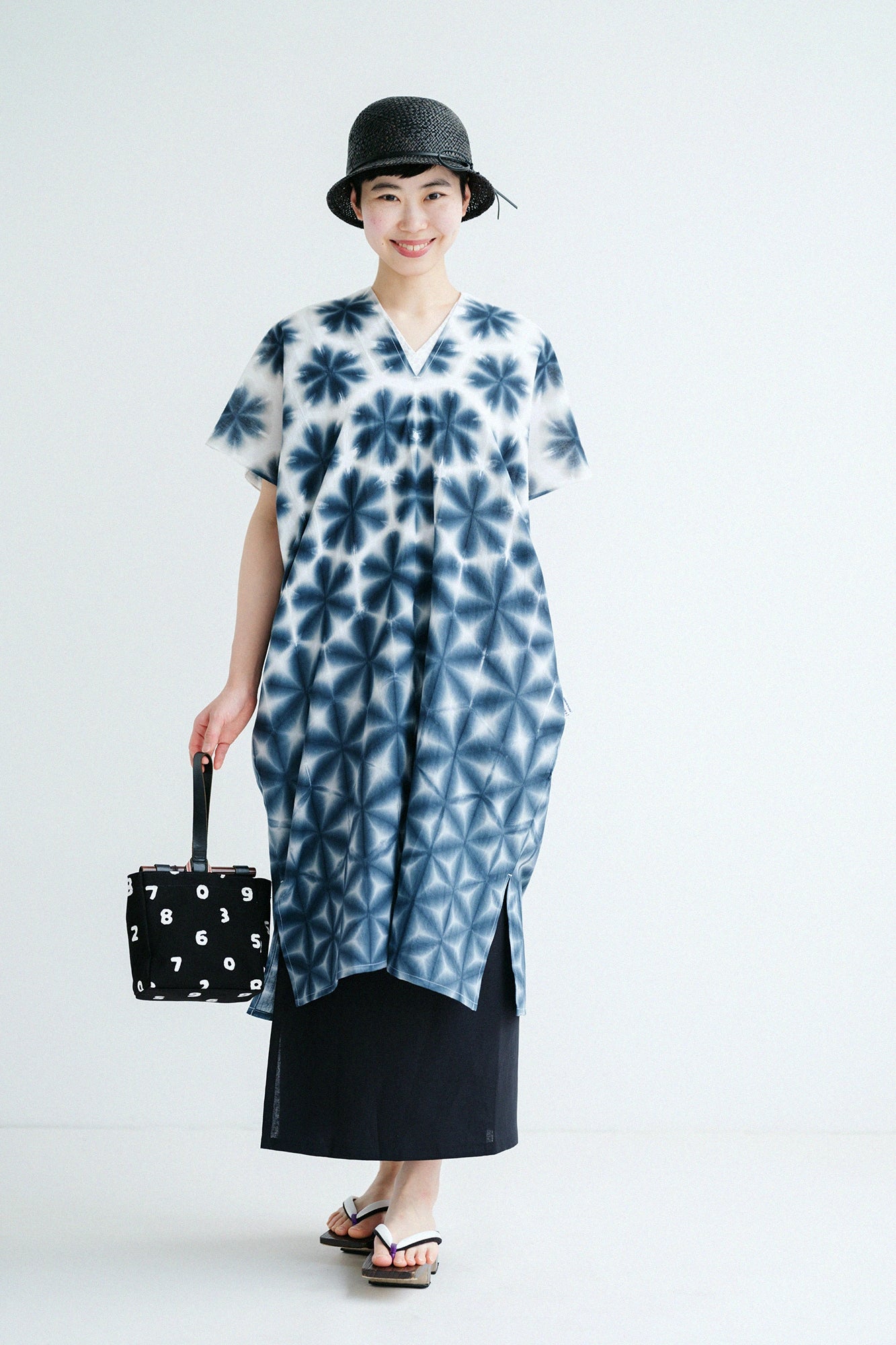 'Height:'164 cm,'WearsTaille : »Women F