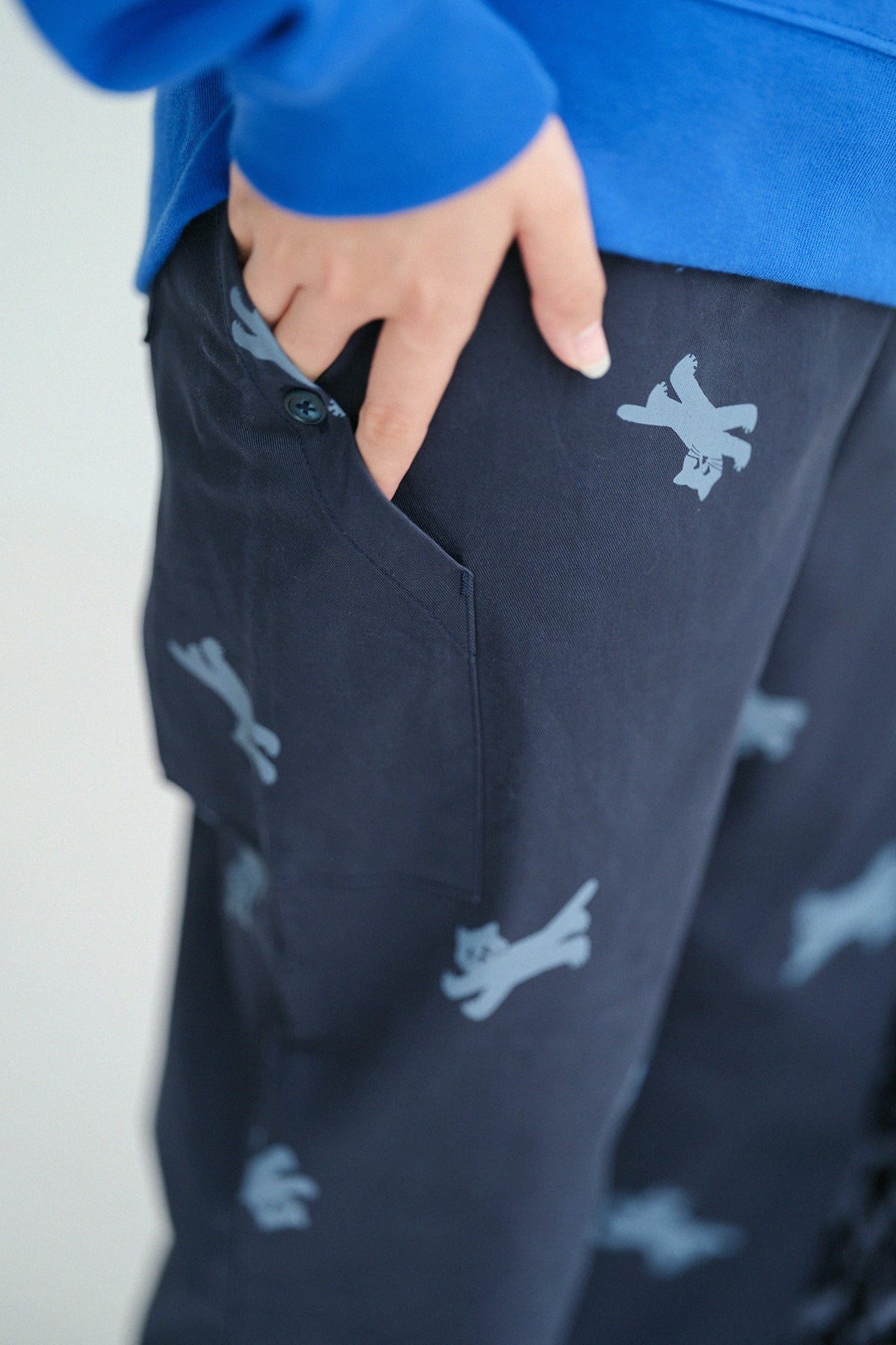 【กำหนดส่งราววันที่ 29 กันยายน】Stretch Chino Cross BIKE เสือ/แมว คากแว่น 