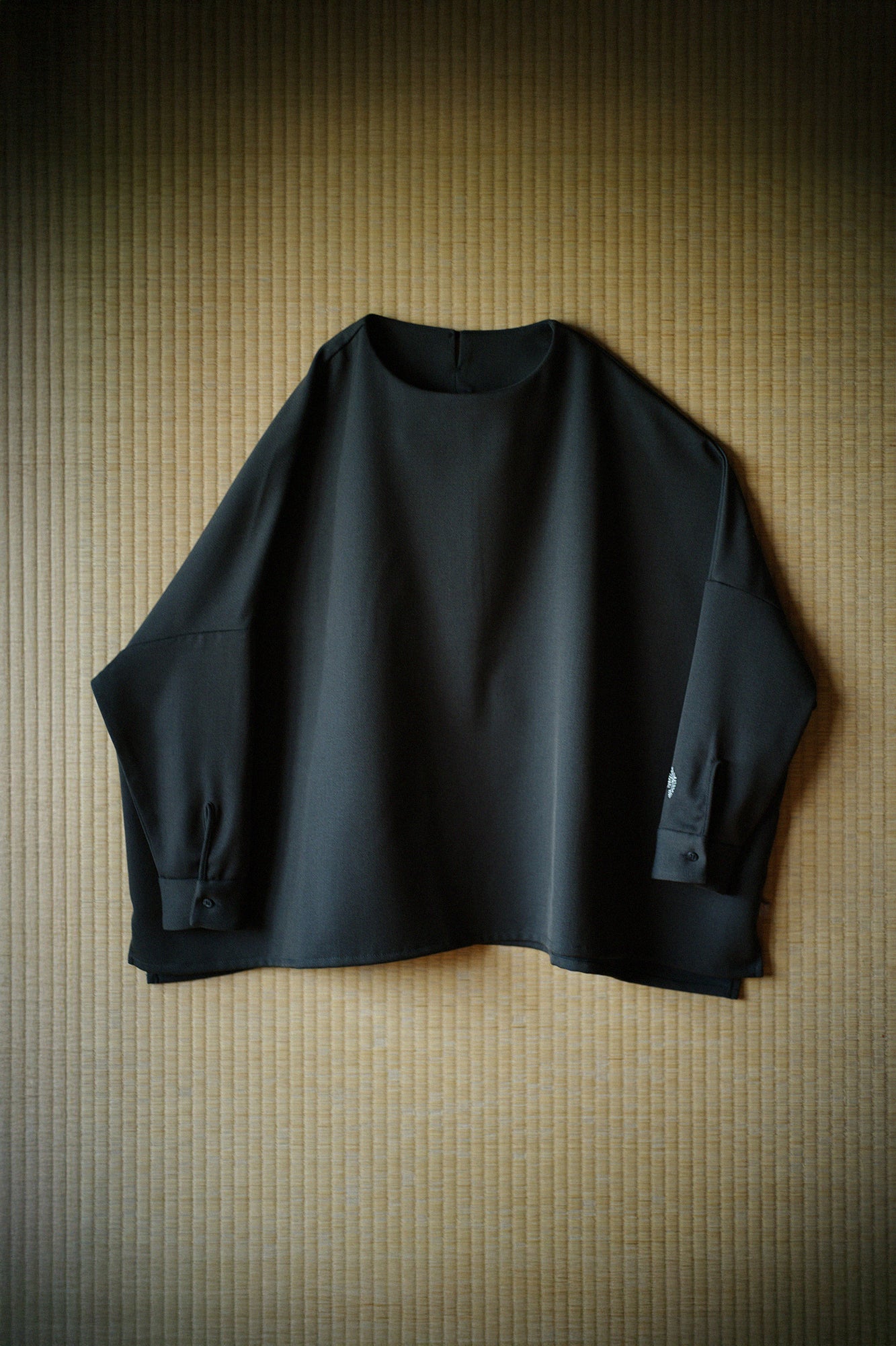 【預購】Alpinix 寬版上衣／深橄欖綠（※預計於12月9日左右發貨）