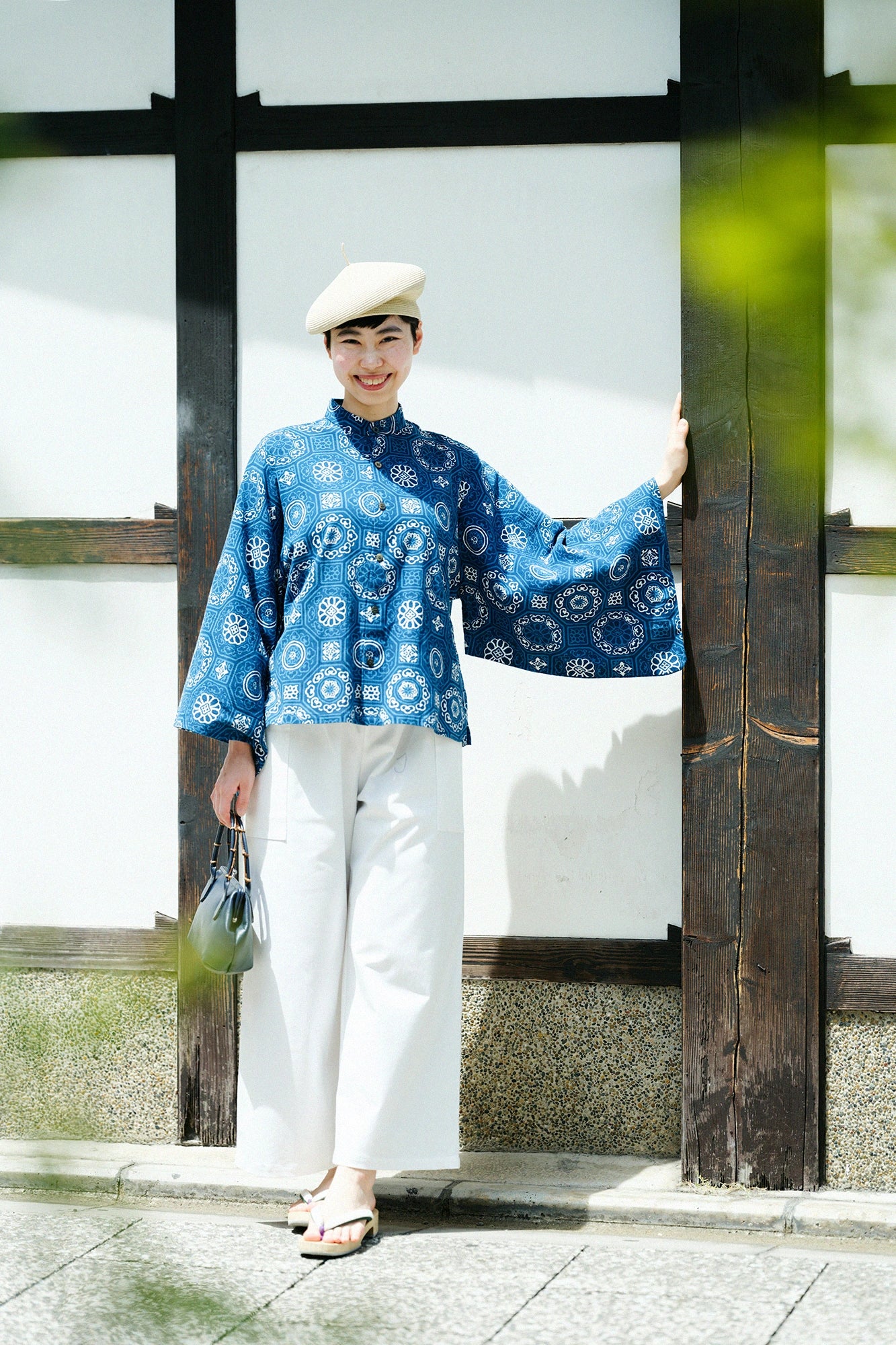 'Height:'164 cm,'WearsTaille : »Women M
