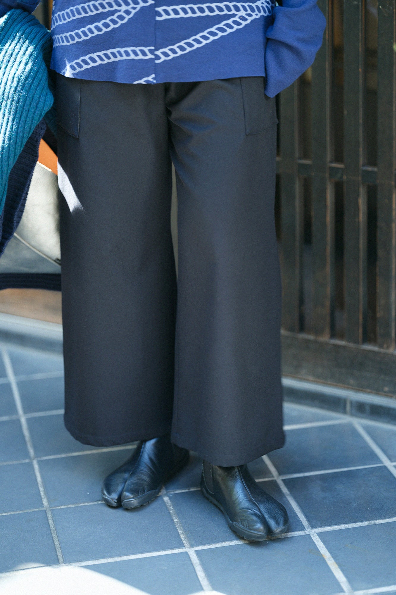 Cotton-wool Twill Weave Square Pockets Monpe Pants / Black Blue