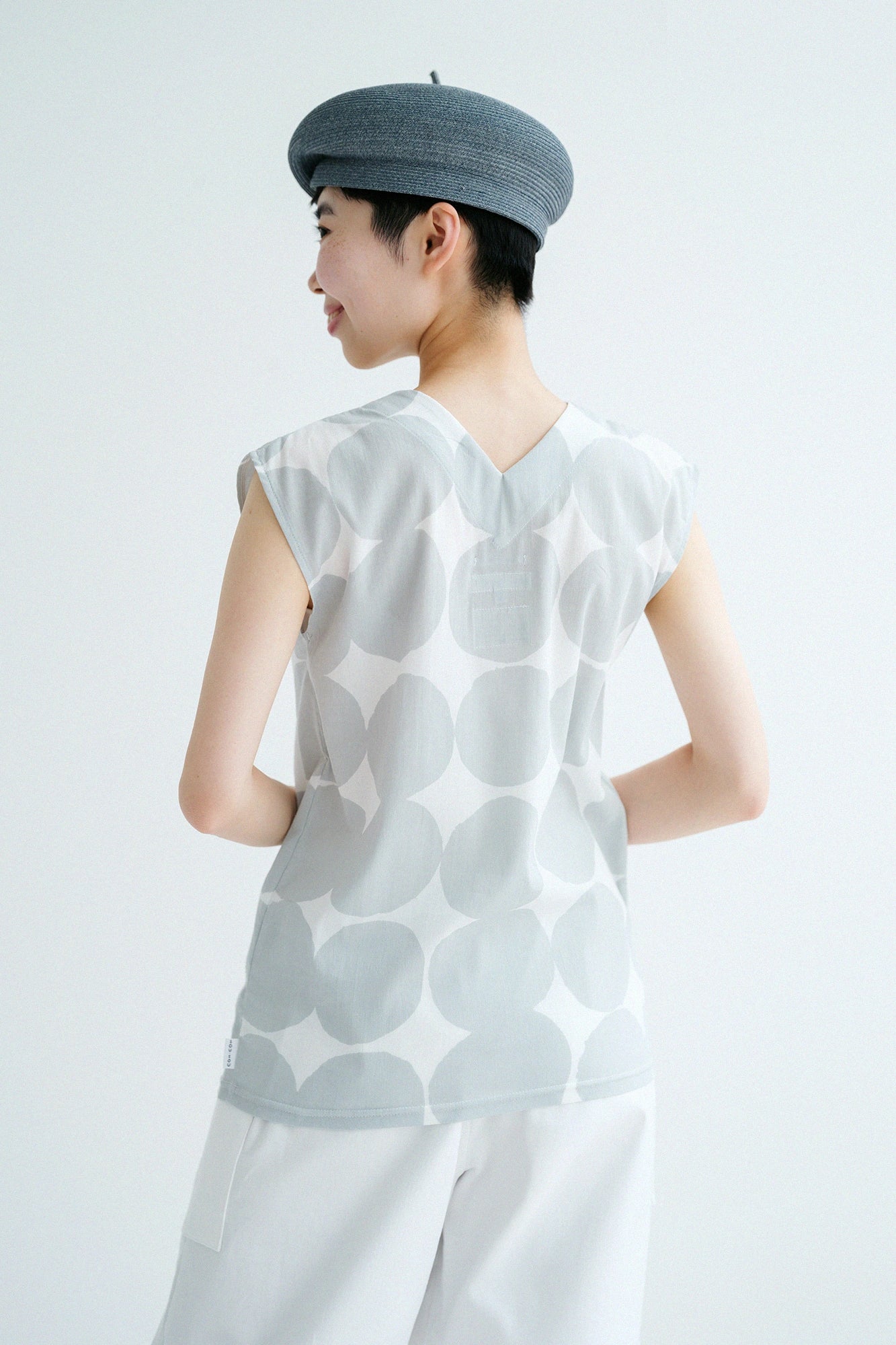 '身高：'164厘米，'穿用尺寸：'女M
