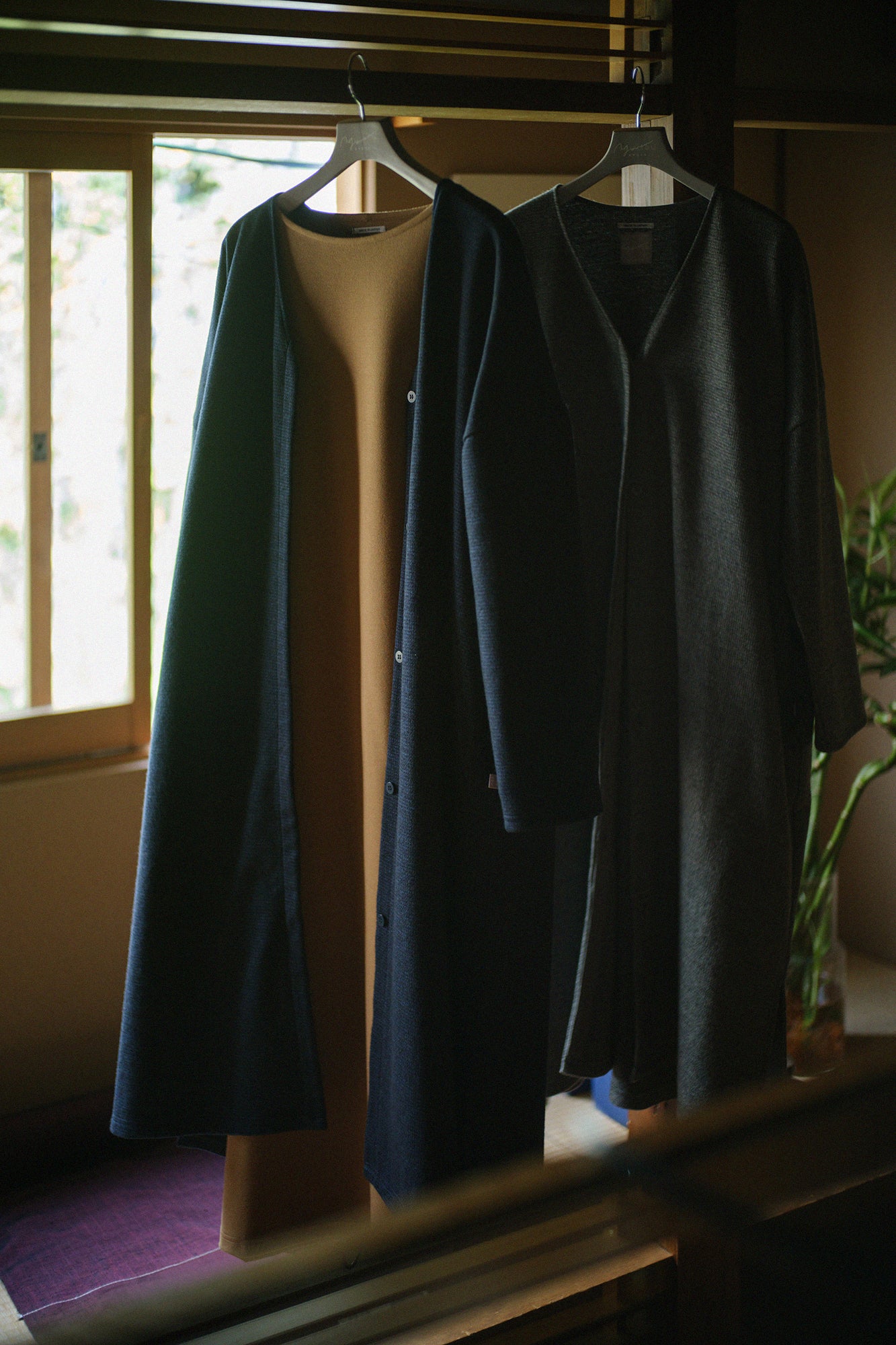 【預購】C/W千鳥格紋織 V領輕型外套／深藍色（※預計於12月9日左右發貨）