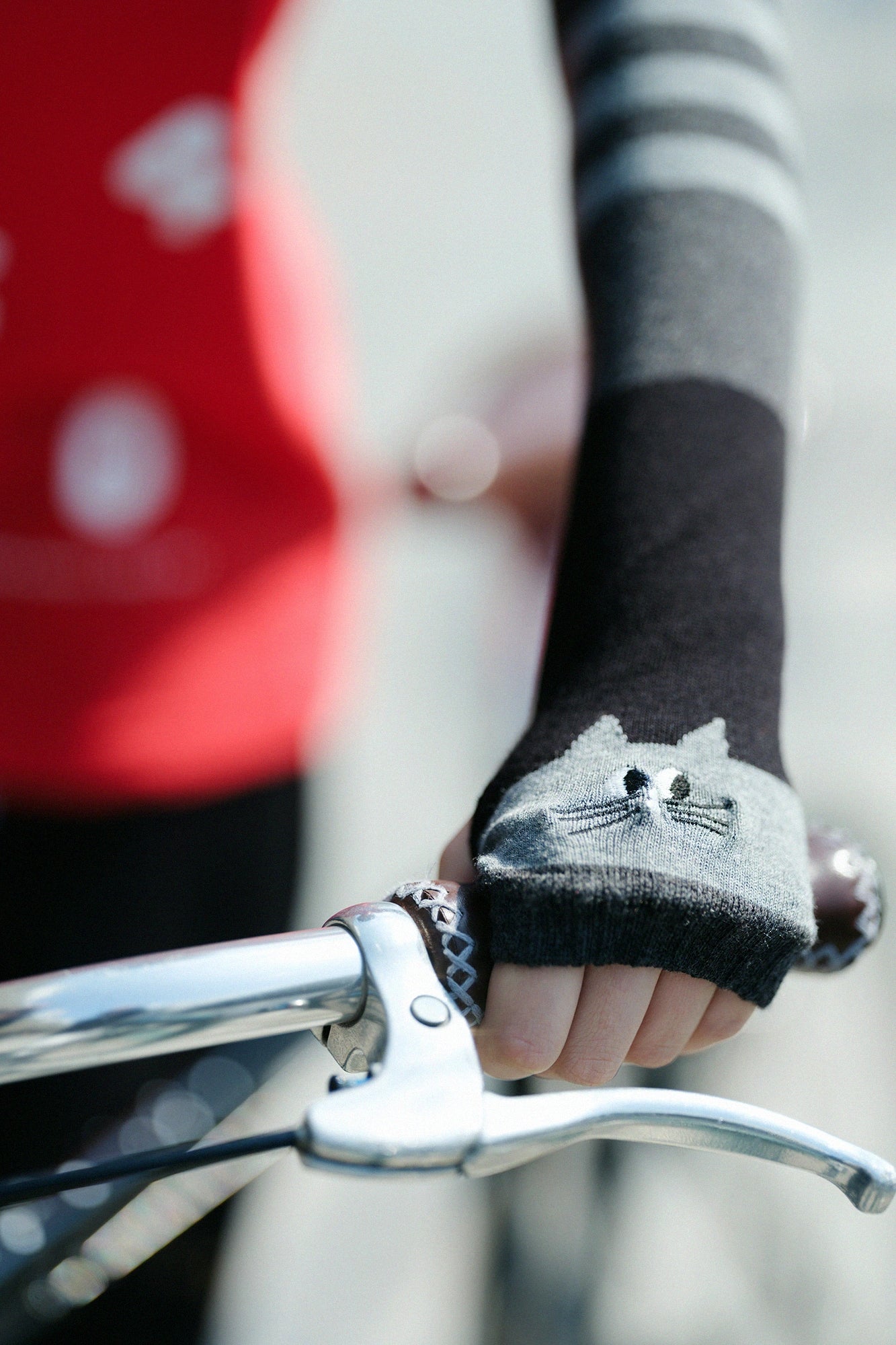 [Expédition prévue vers le 28 avril] depo Nyan Dry Nova Arm Sleeve/Middle Grey