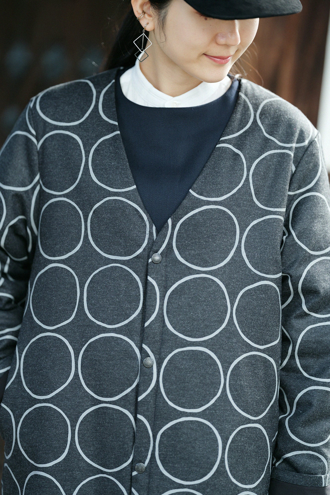 【預購】彈性法蘭絨 無領 襯墊外套／排圈圈 墨黑色（※預計於12月9日左右發貨）