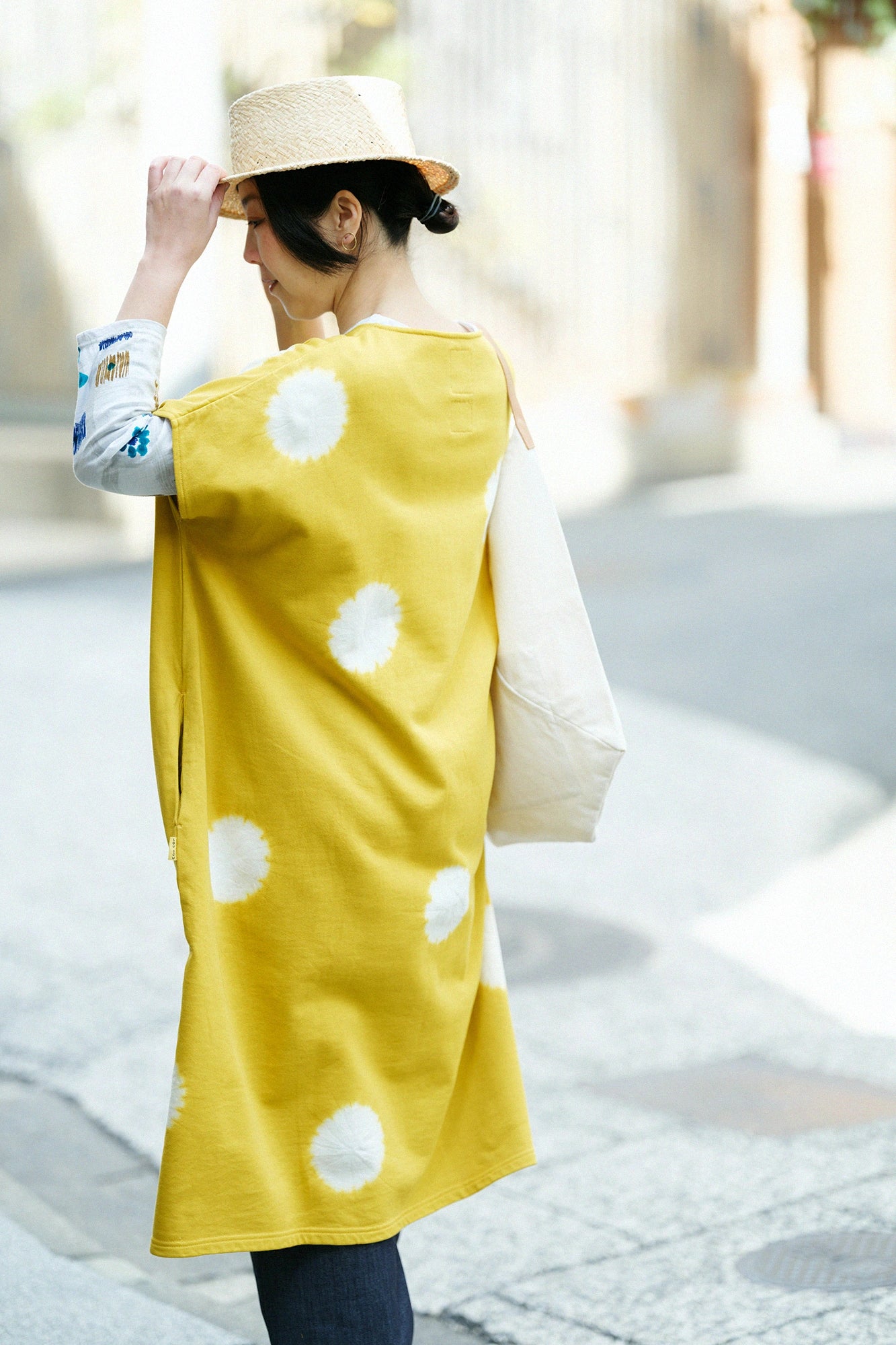 [Versand voraussichtlich um den 3. März] Kinkiyo Shibori, dünnes Fleece, rechteckiges Kleidungsstück, Schulterlinie/Mizutamadai, goldene Farbe x Tsukumo