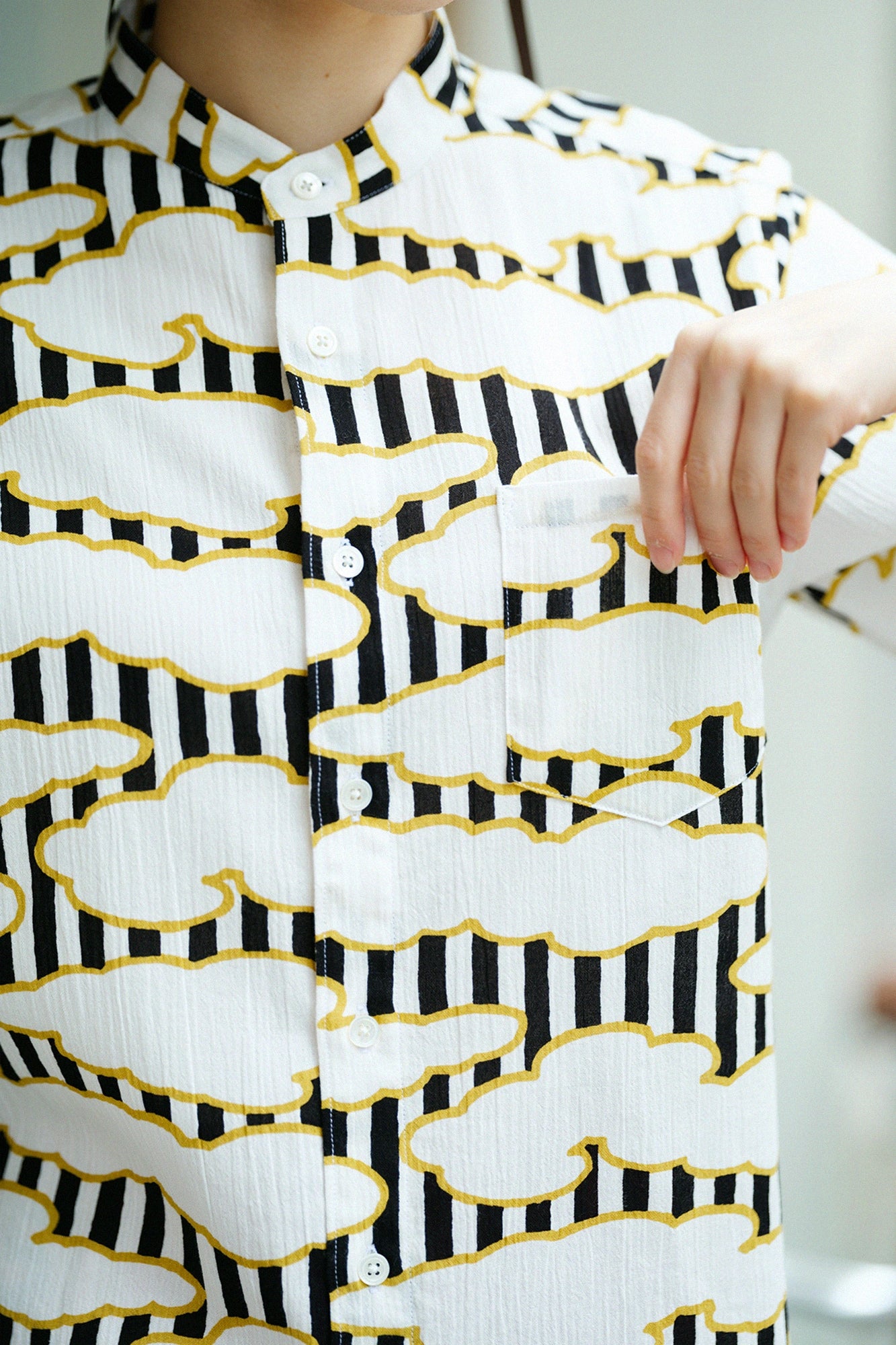 【Ships ard. 6/30】Chizimi Cotton 20/20 Stand Collar Short Sleeve Shirt／Cloud