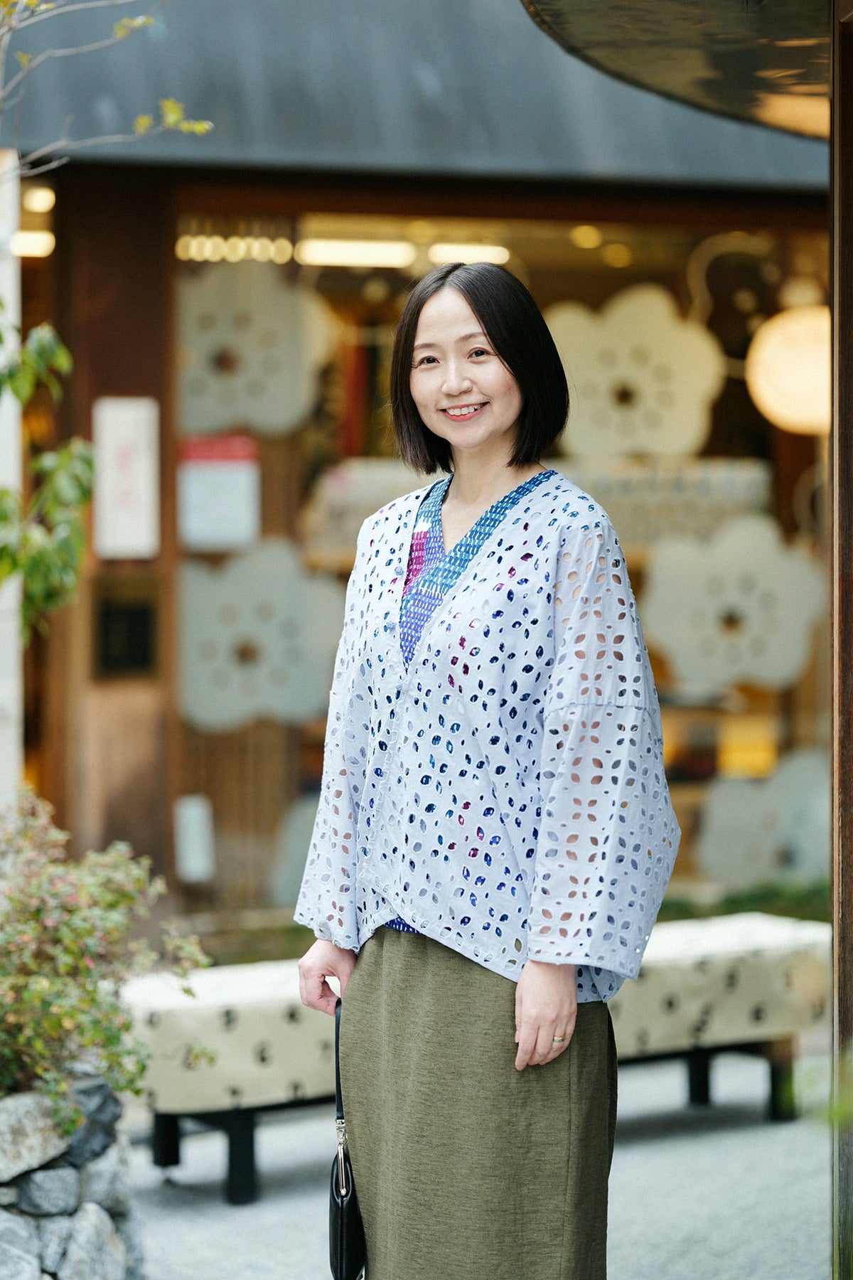 [Expédition prévue vers le 21 avril] Broderie de fleurs ajourées Hatsuki/Sorairo Nezu