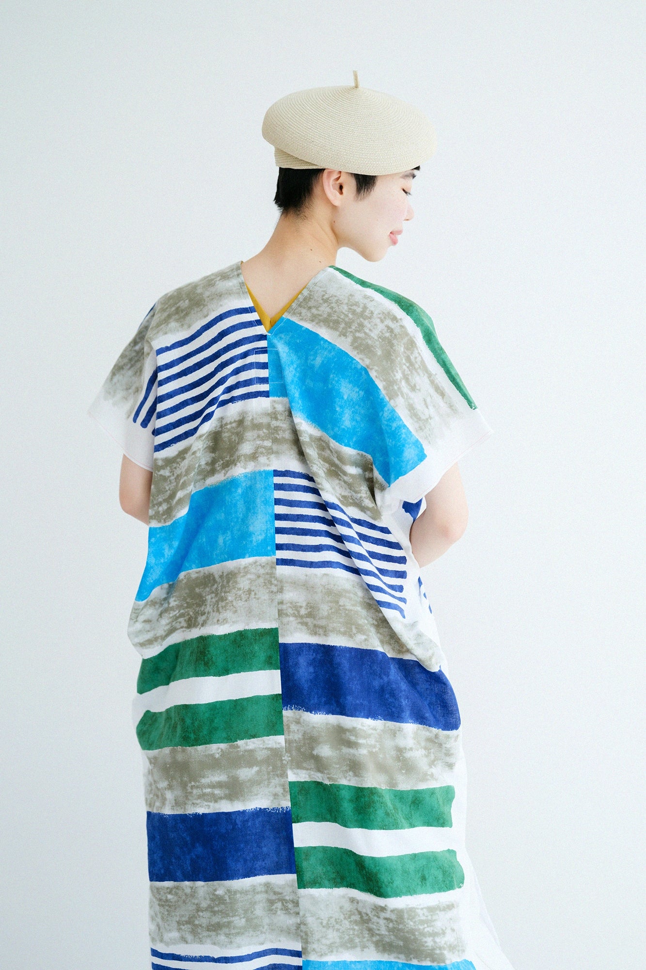 'Height:'162 cm,'WearsTaille : »Women F