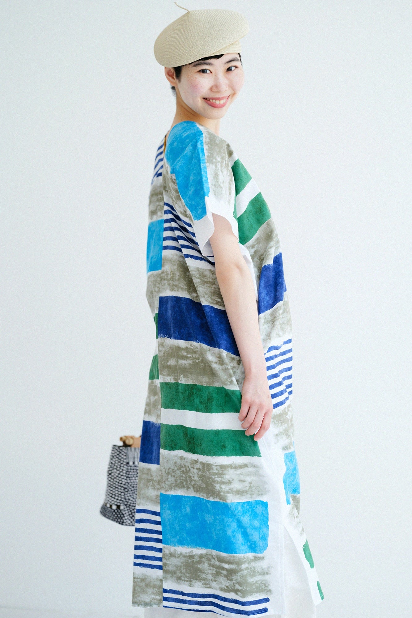 'Height:'162 cm,'WearsTaille : »Long,左下