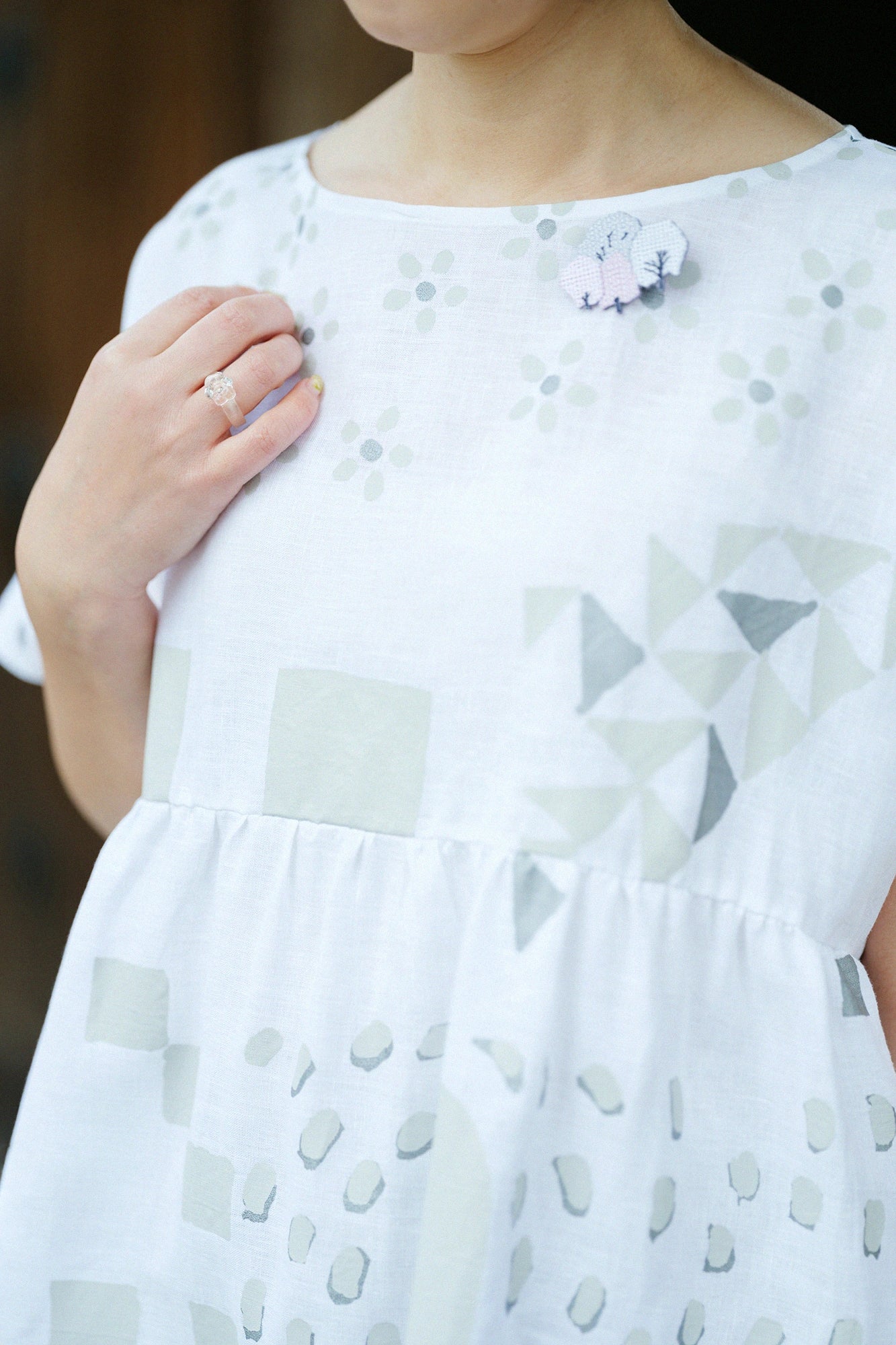 Robe froissée en lin/Tamatebako Kei White